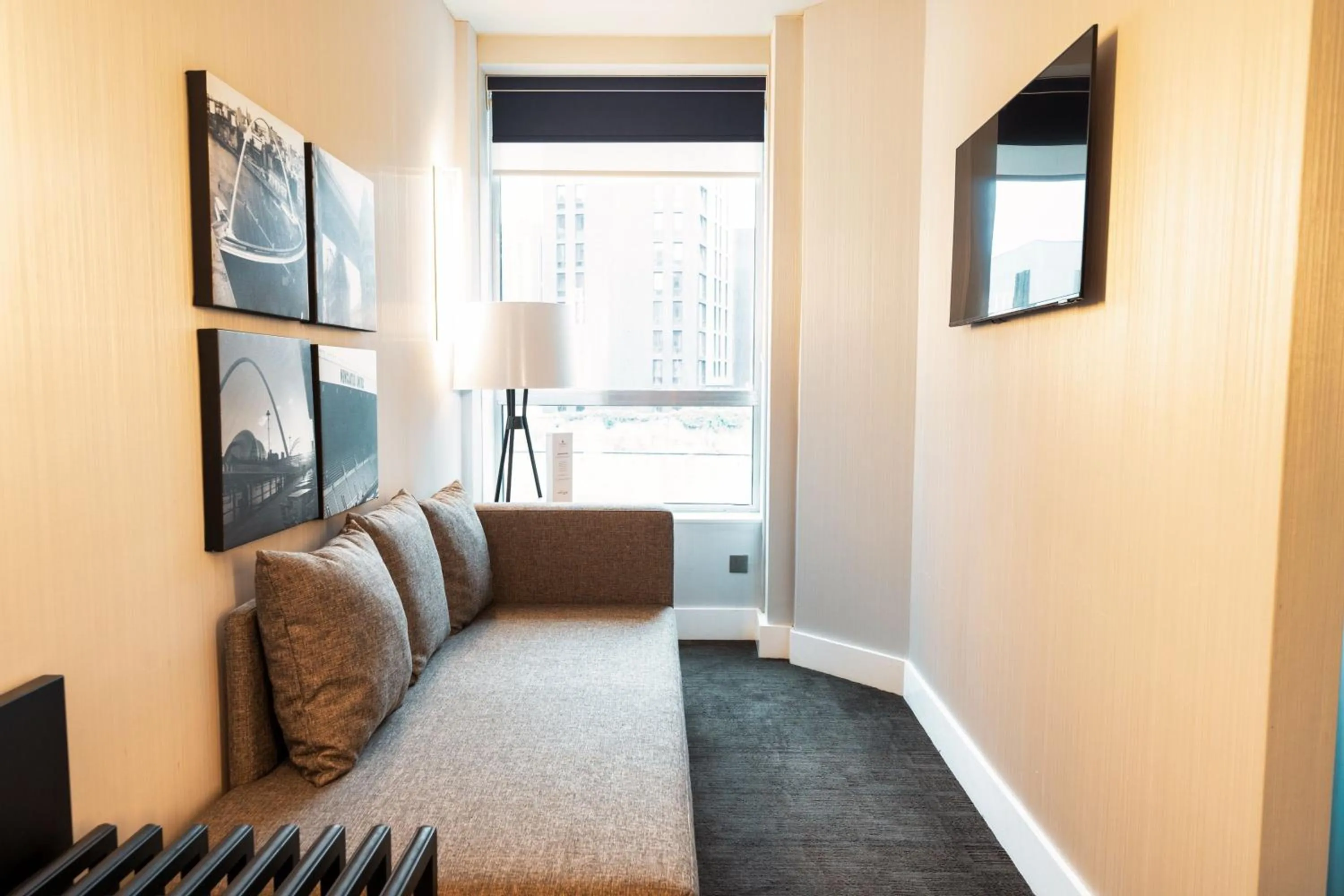 Bedroom in Sandman Signature Newcastle Hotel