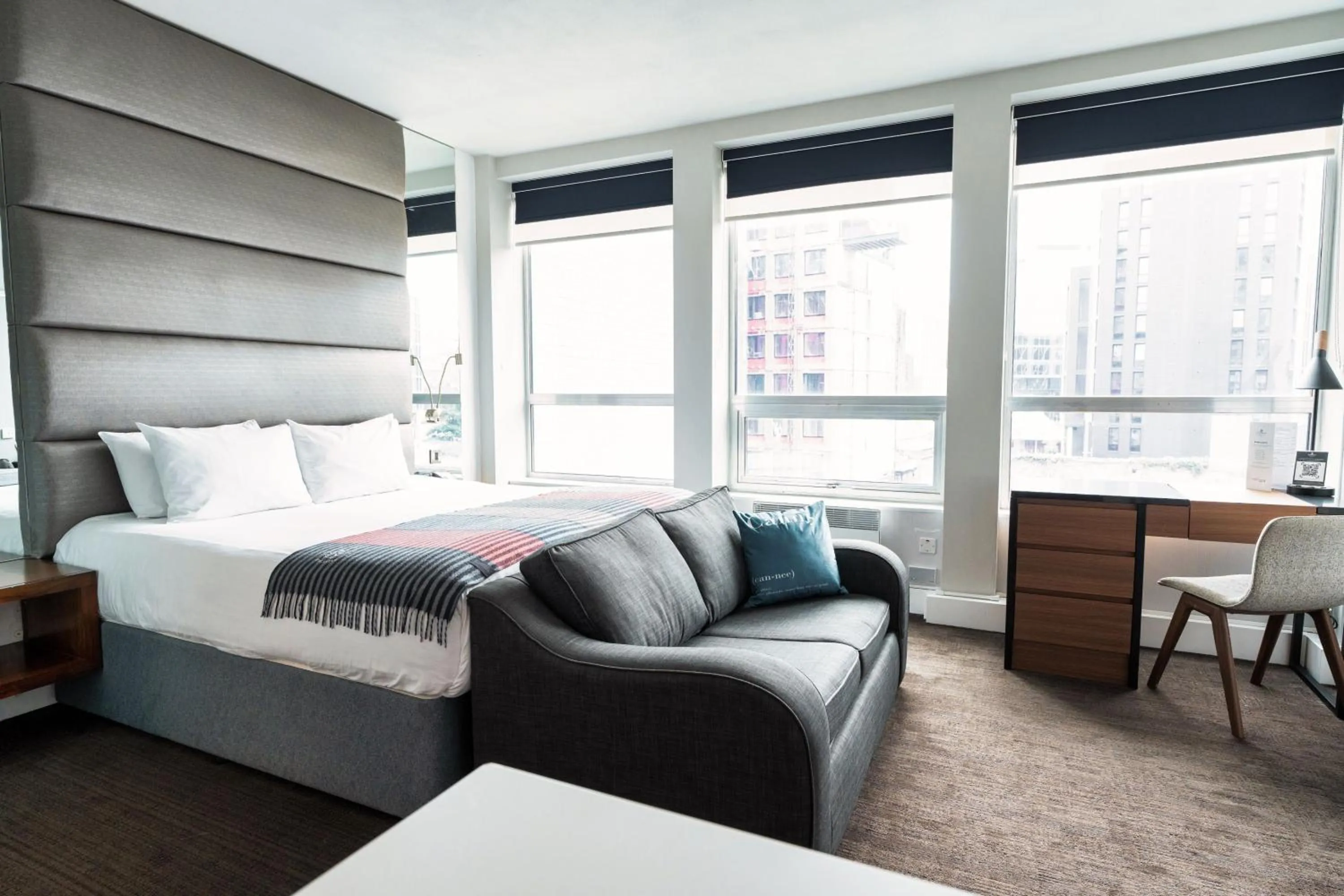 Bedroom, Bed in Sandman Signature Newcastle Hotel