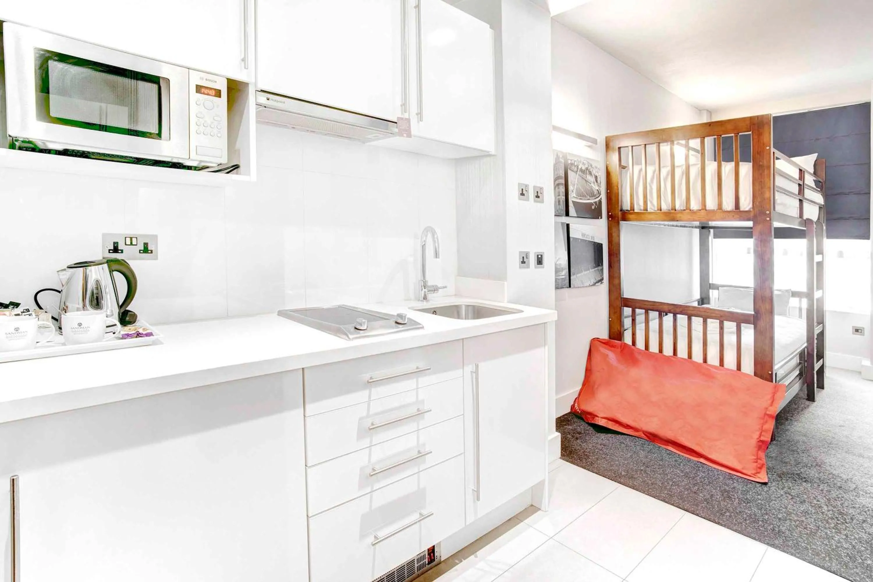 Photo of the whole room, Bed in Sandman Signature Newcastle Hotel