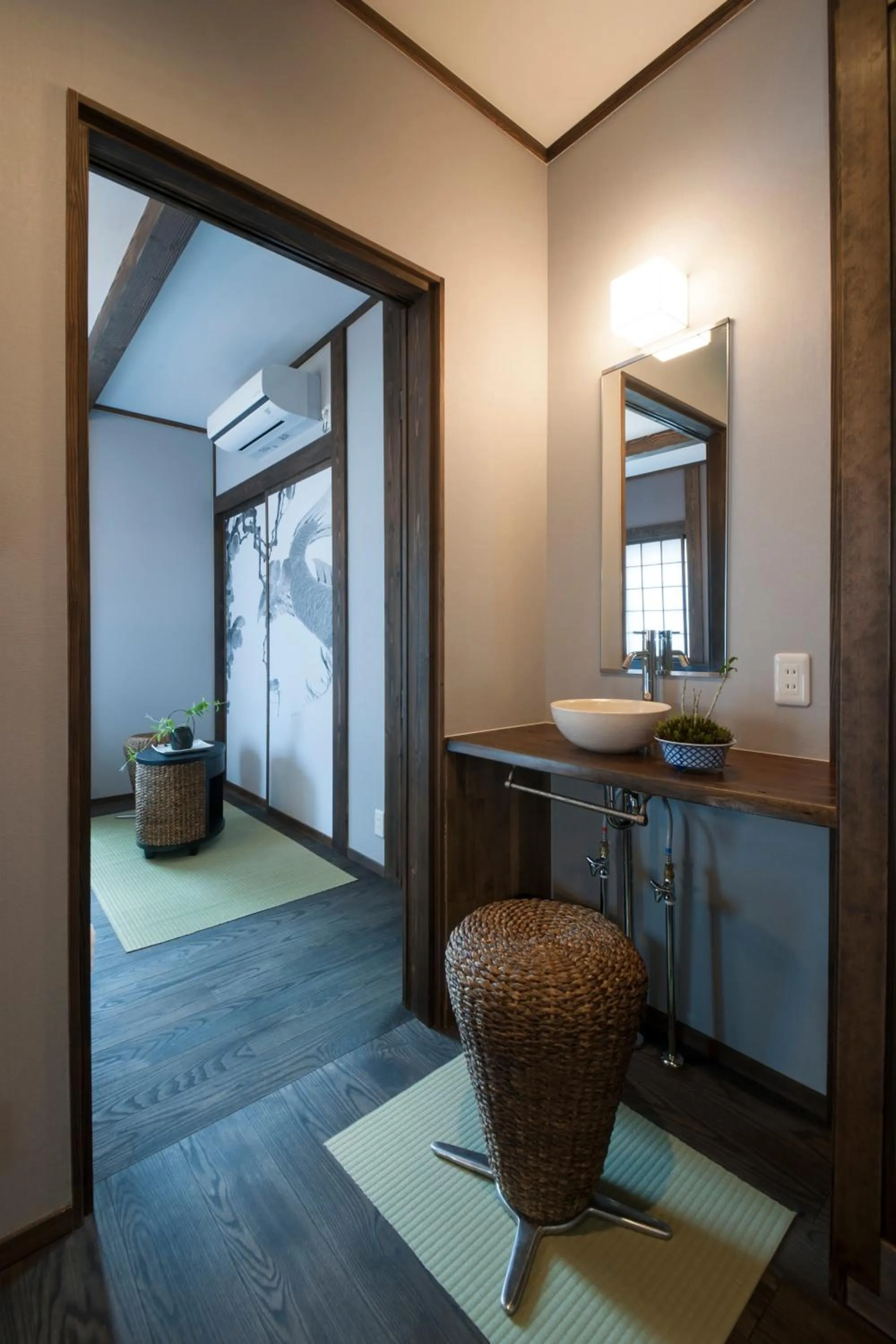 Property building in Daimaru-un