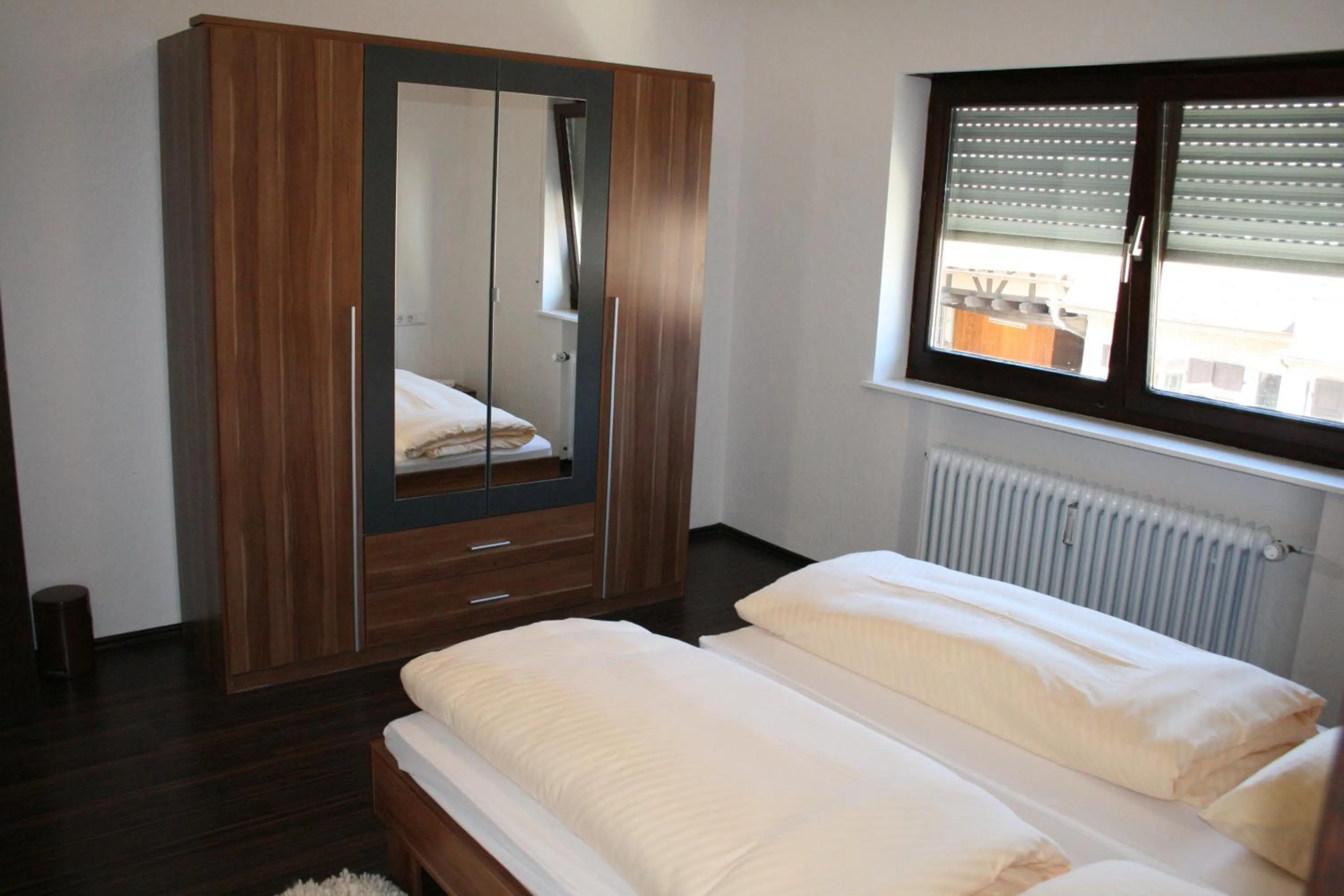 Bed in Eisberg Gästehaus & De Luxe Appartements