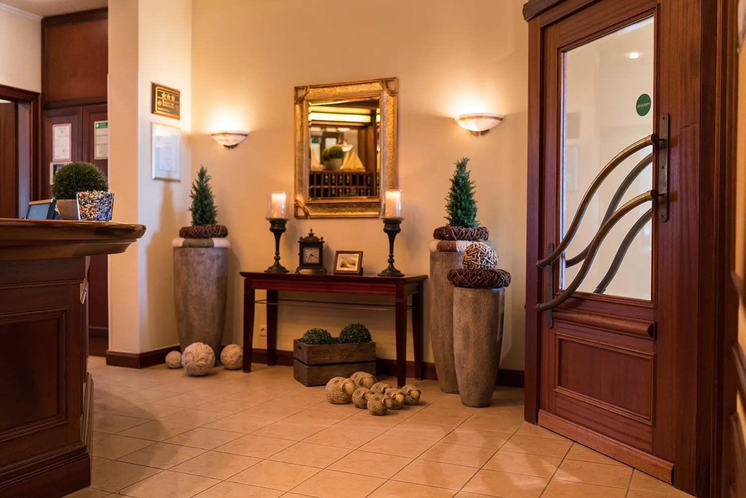 Lobby or reception in Strandhotel Ostfriesenhof