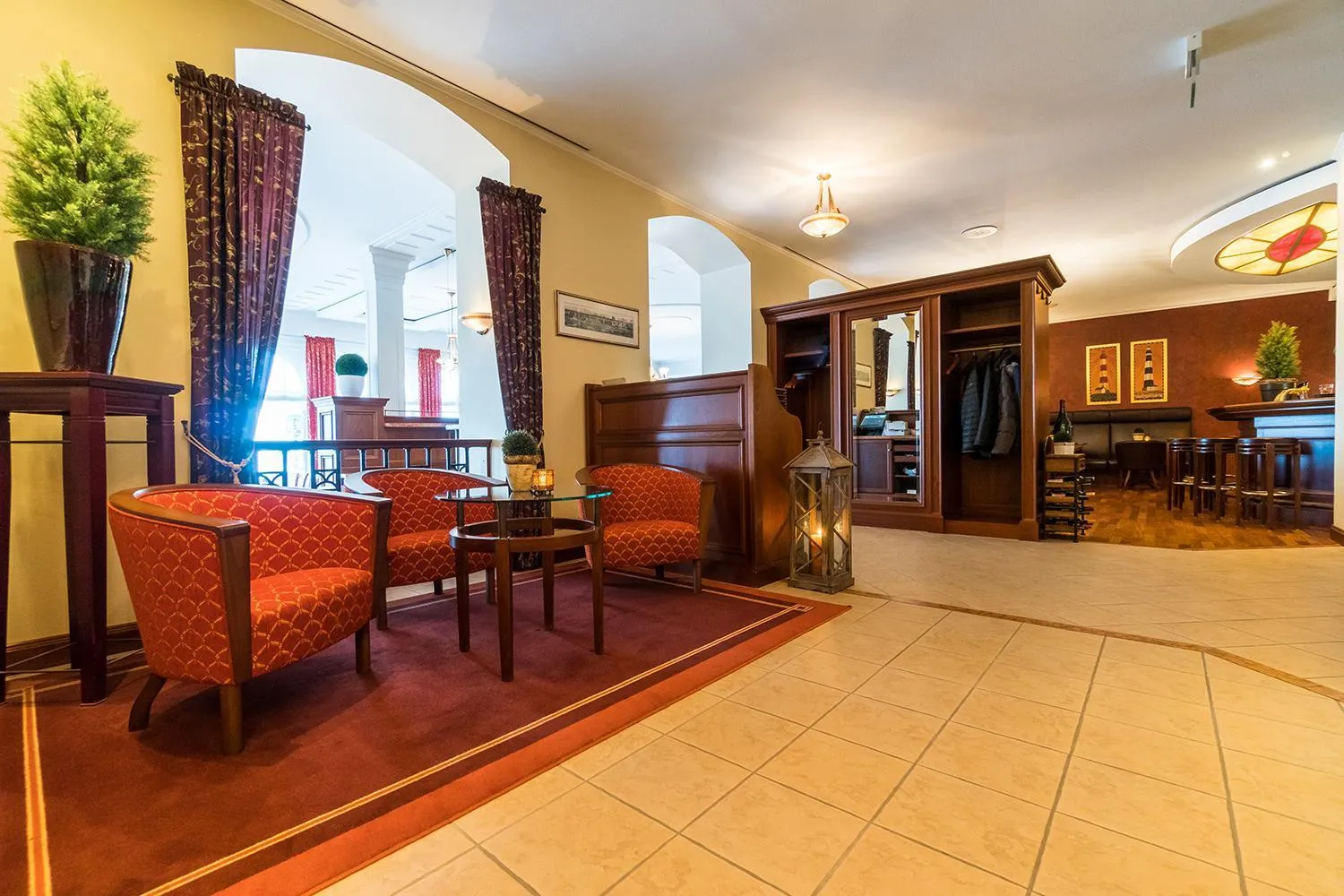 Lobby or reception in Strandhotel Ostfriesenhof