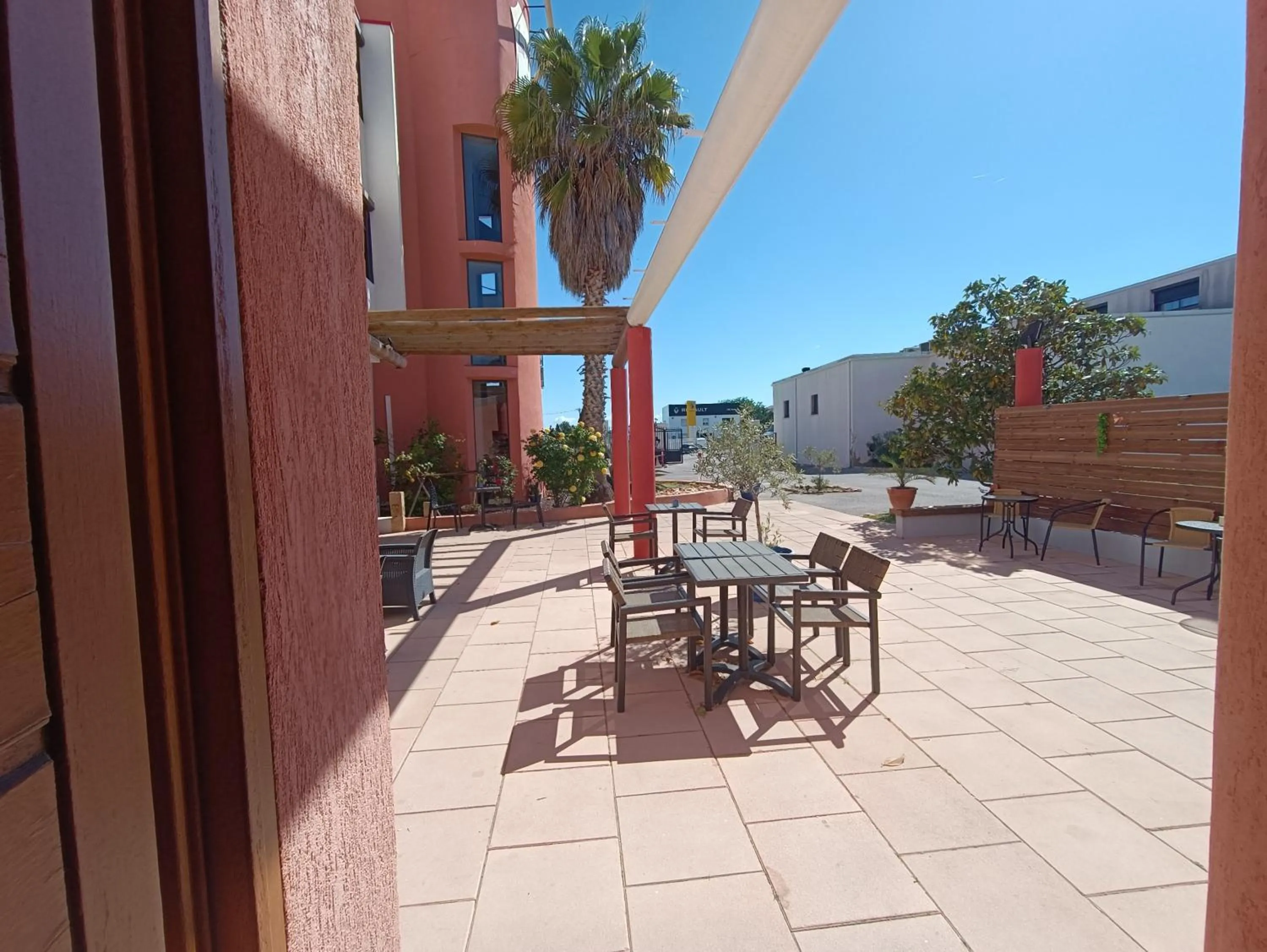 Property building in Hôtel L'Hacienda