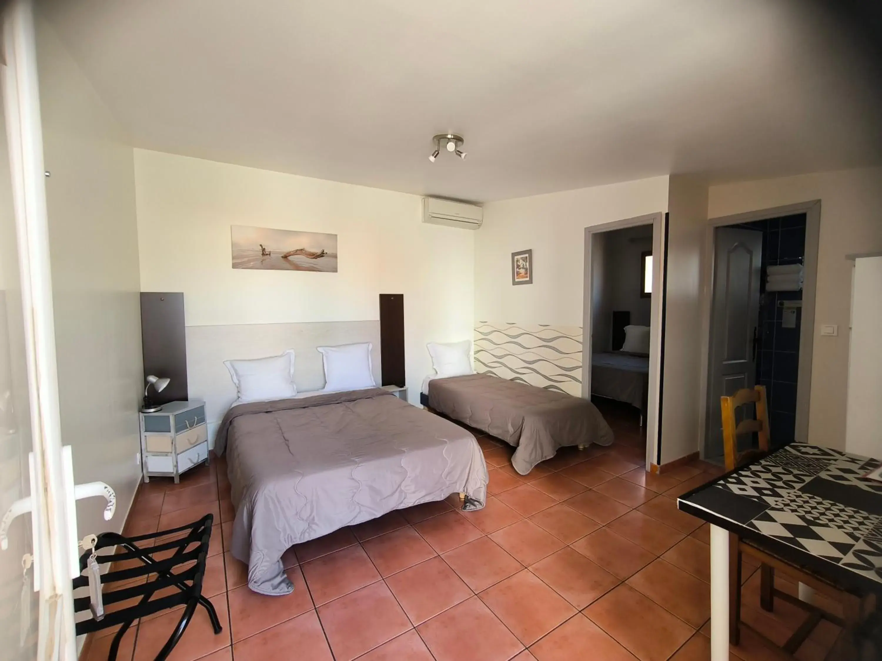 Family Room with Bathroom - single occupancy in Hôtel L'Hacienda Family Room with Bathroom - single occupancy in Hôtel L'Hacienda