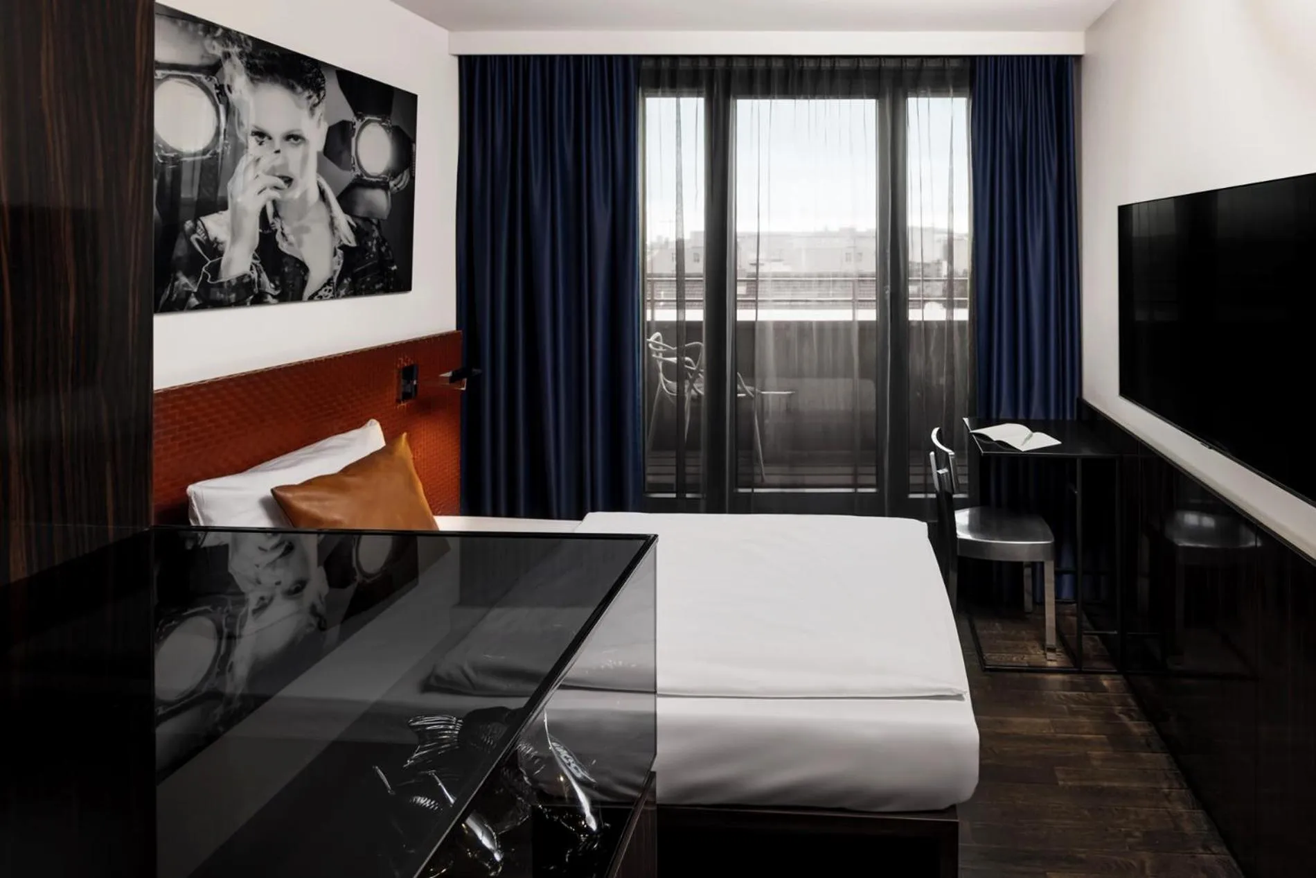 Photo of the whole room, Bed in Hotel MANI by AMANO