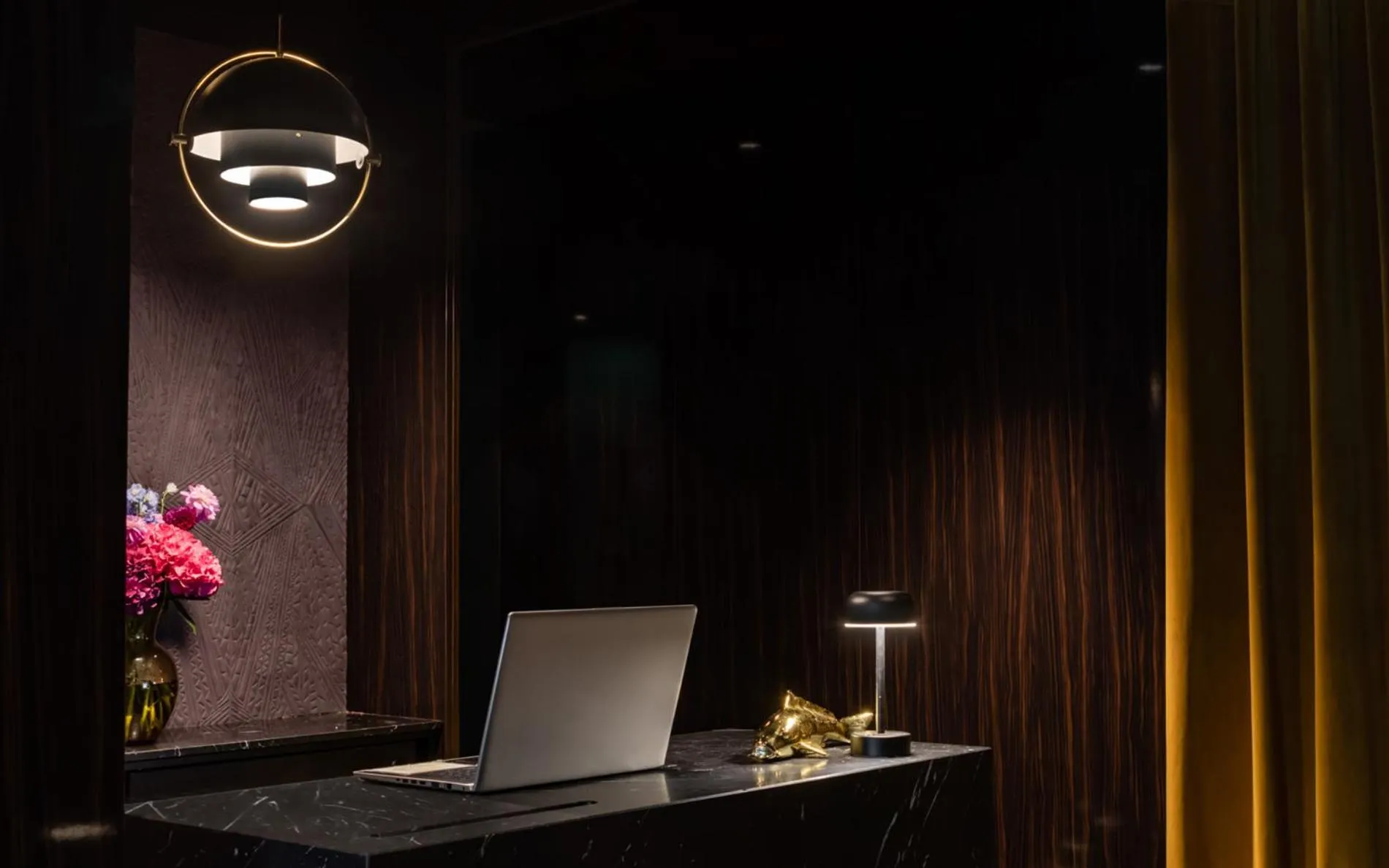 Lobby or reception in Hotel MANI by AMANO