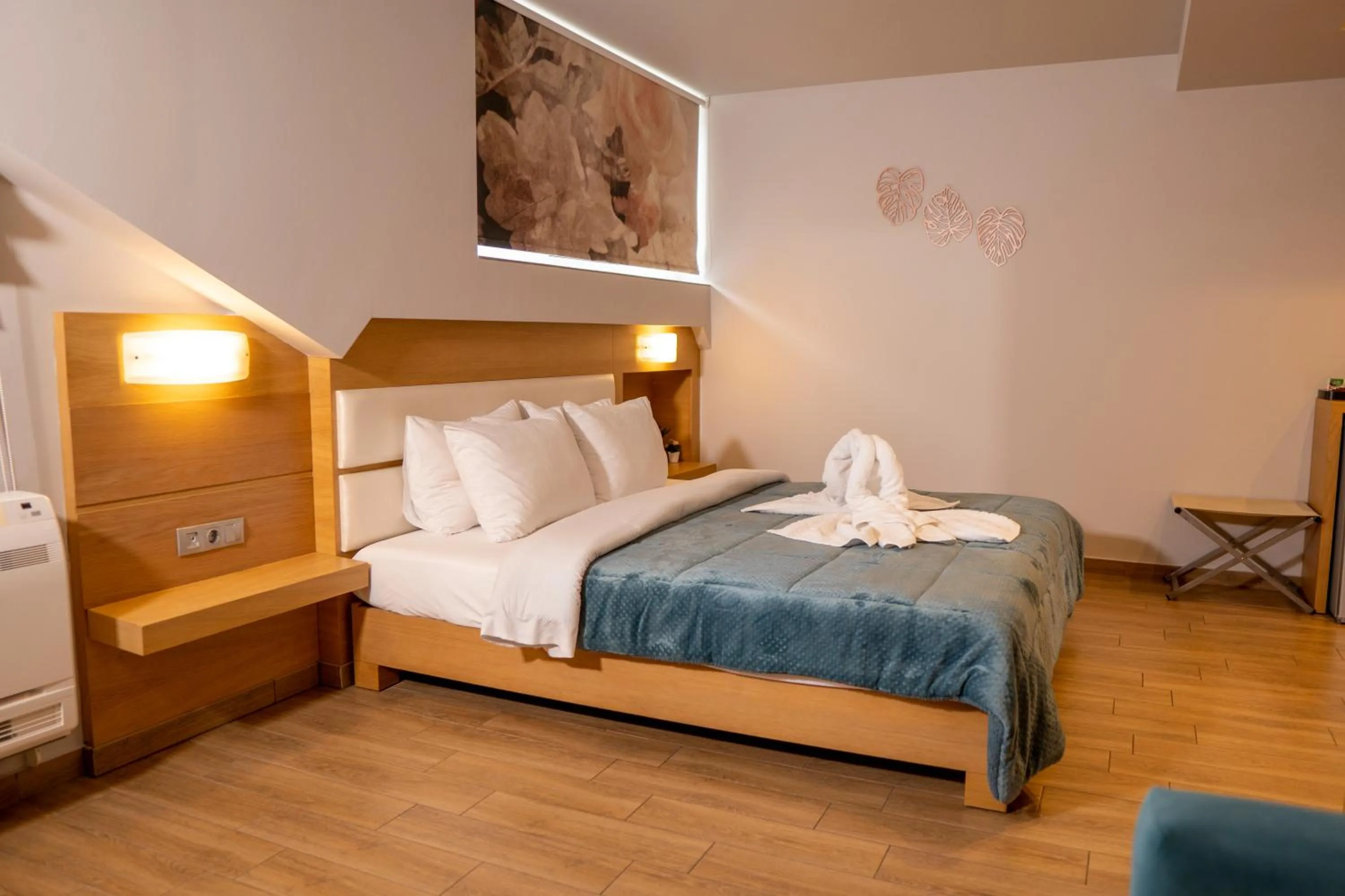 Bed in Hotel Epavlis Eleftheriadi