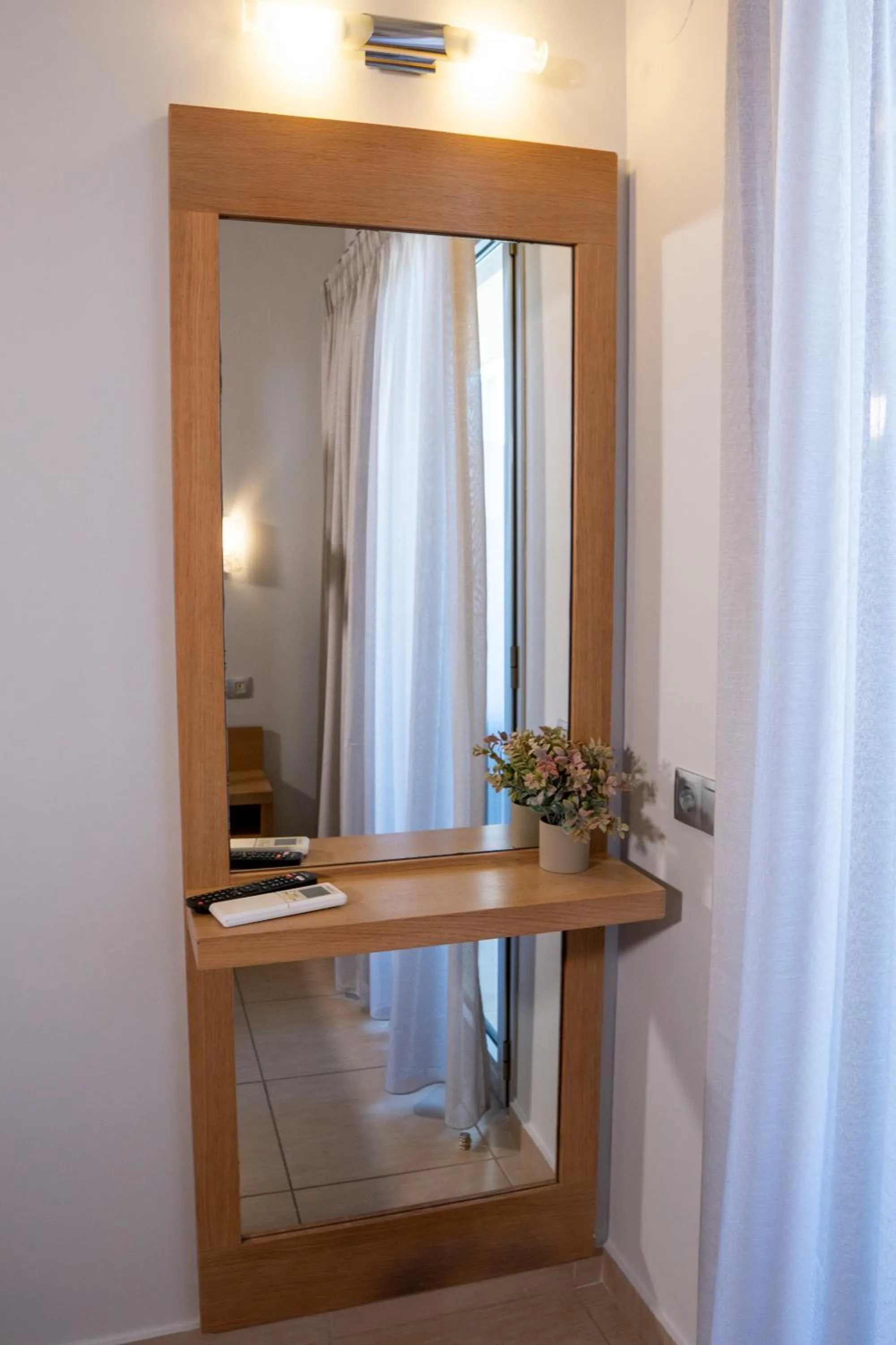 Decorative detail in Hotel Epavlis Eleftheriadi