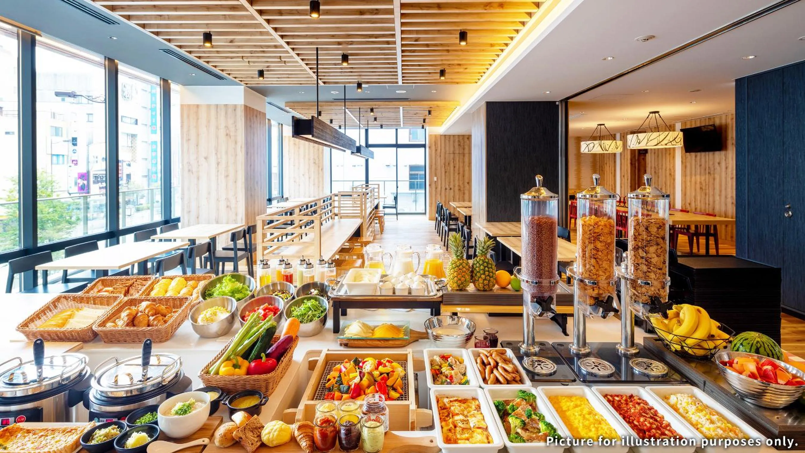 Breakfast in the b asakusa