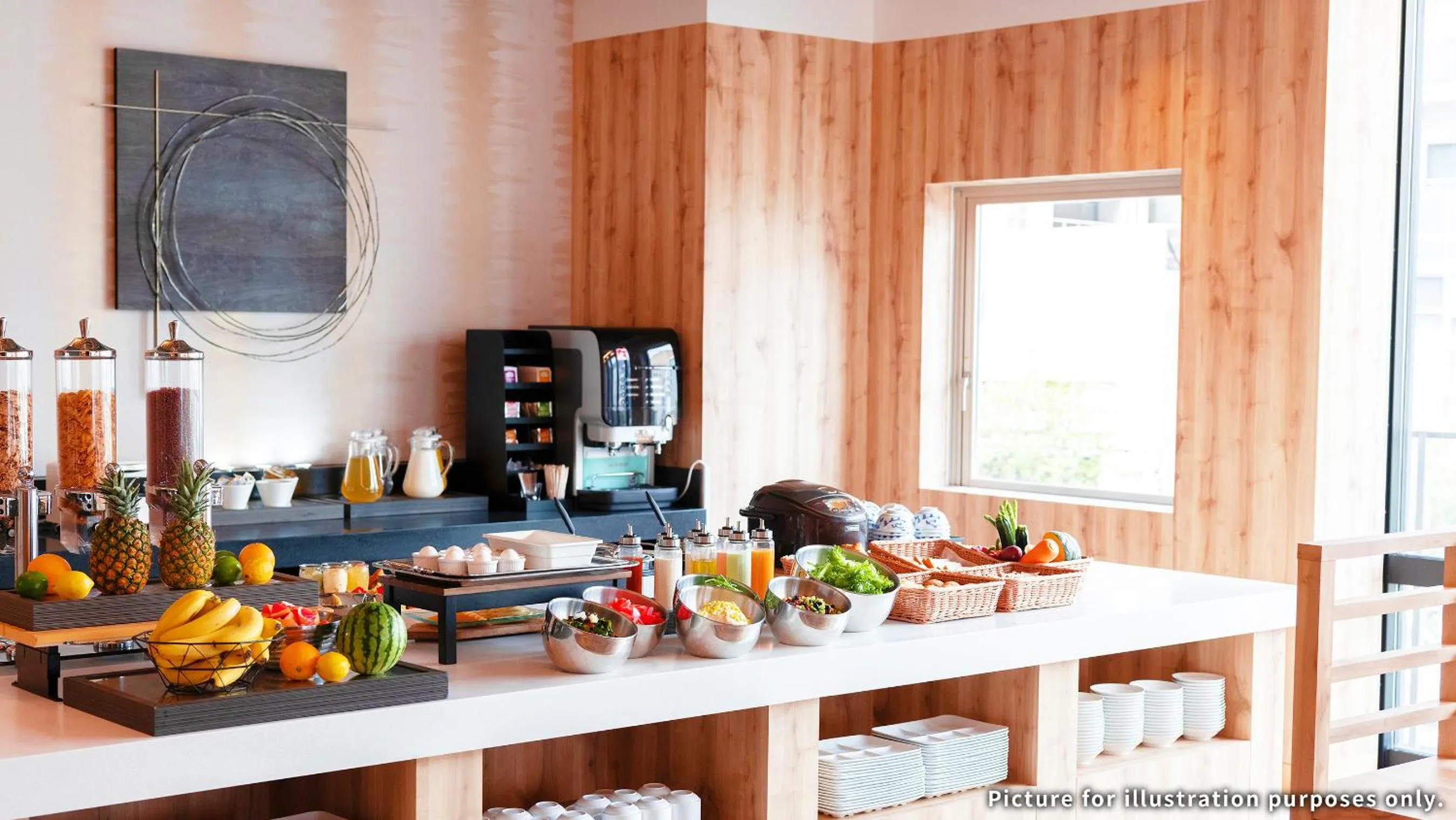 Breakfast in the b asakusa