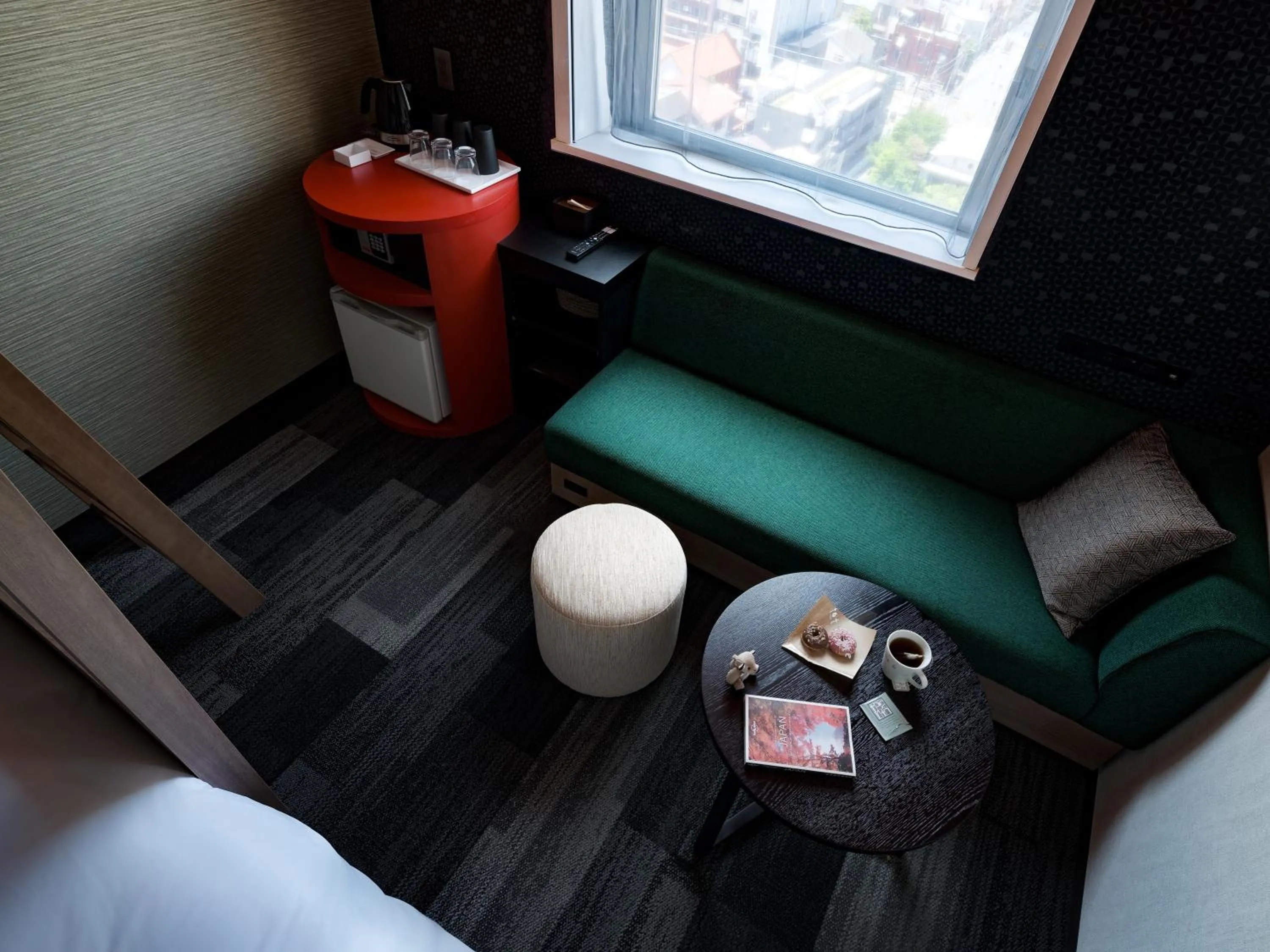 Photo of the whole room in the b asakusa