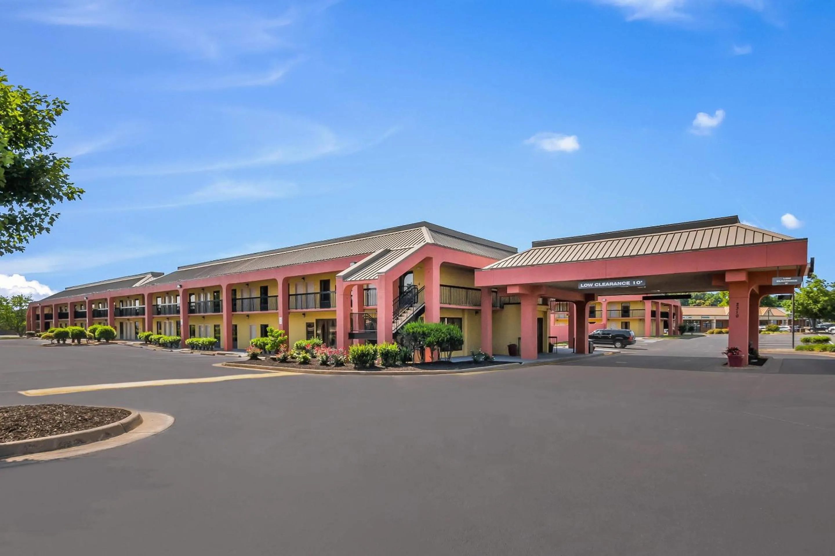 Property building in Quality Inn Fredericksburg-Central Park Area