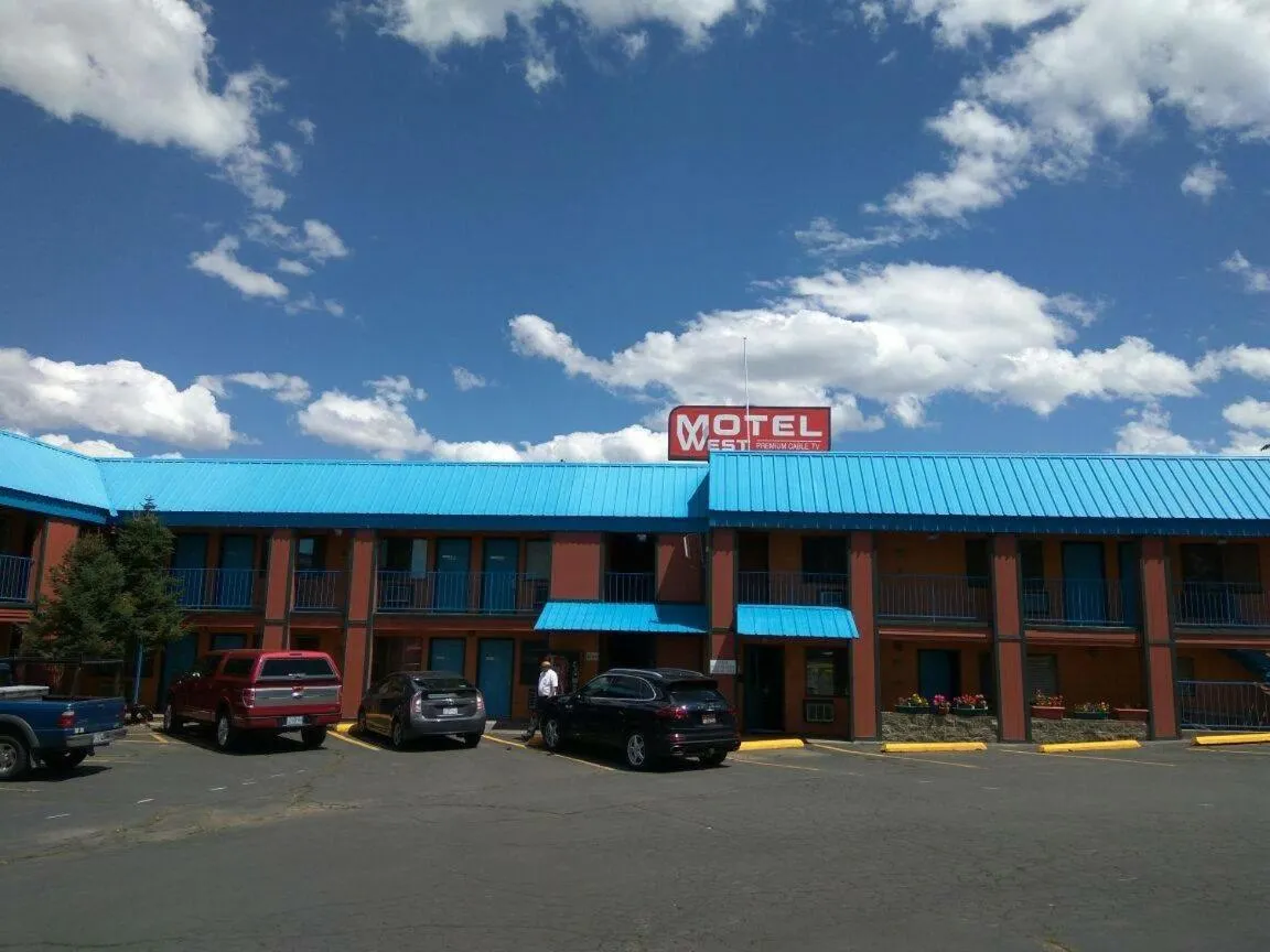 Motel West
