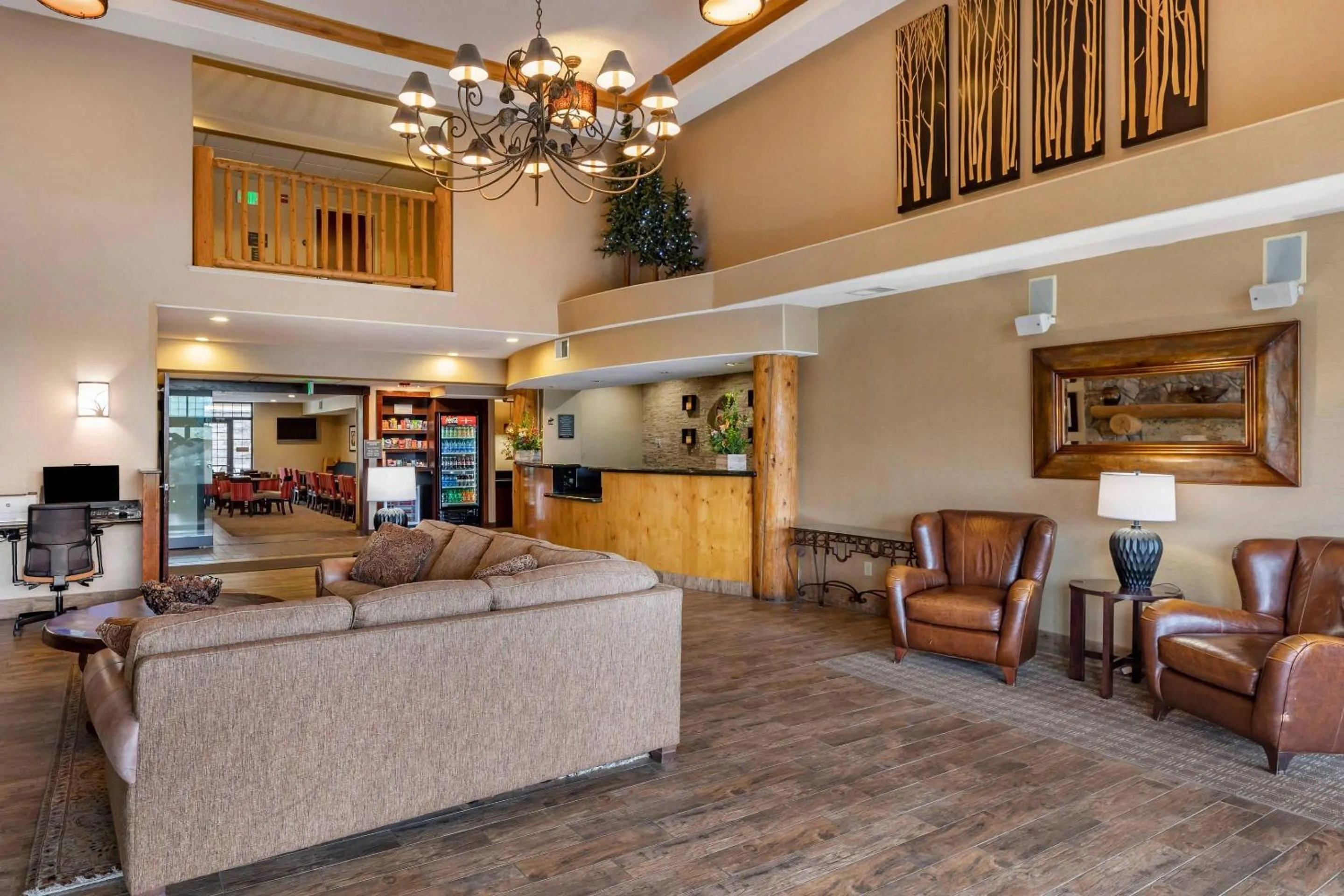 Lobby or reception in Comfort Suites Golden West on Evergreen Parkway