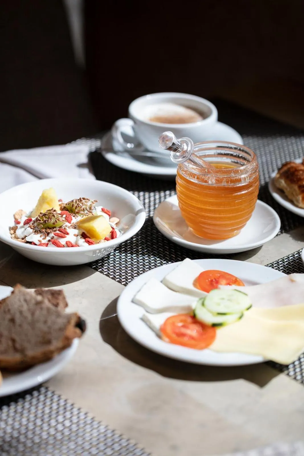 Food and drinks in NEYA Lisboa Hotel