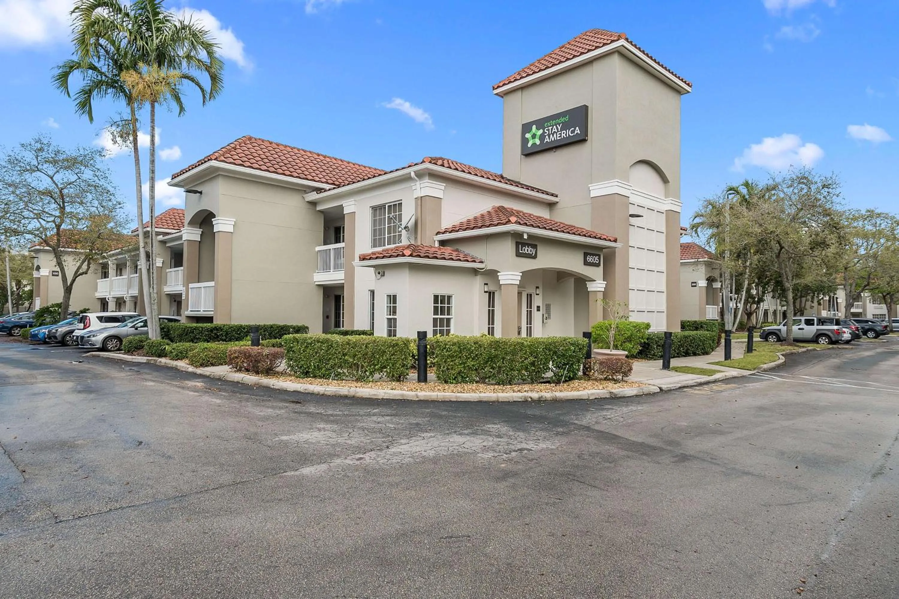 Property building in Extended Stay America Suites - Miami - Airport - Blue Lagoon