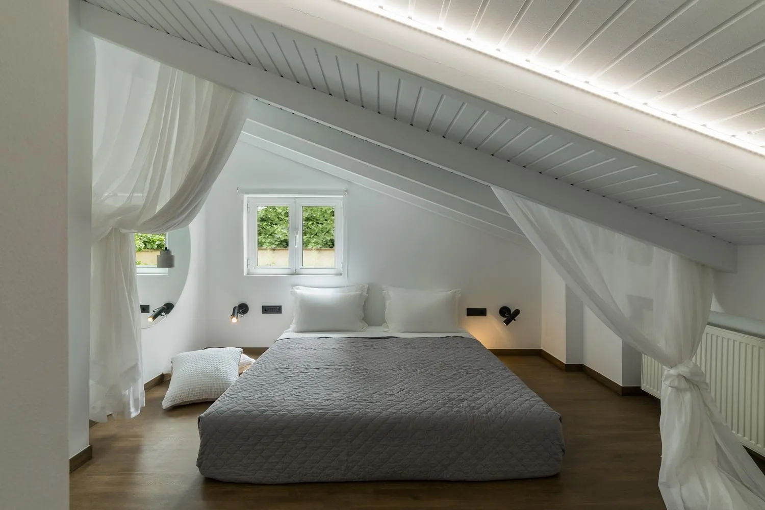 Bedroom, Bed in Sir Athens