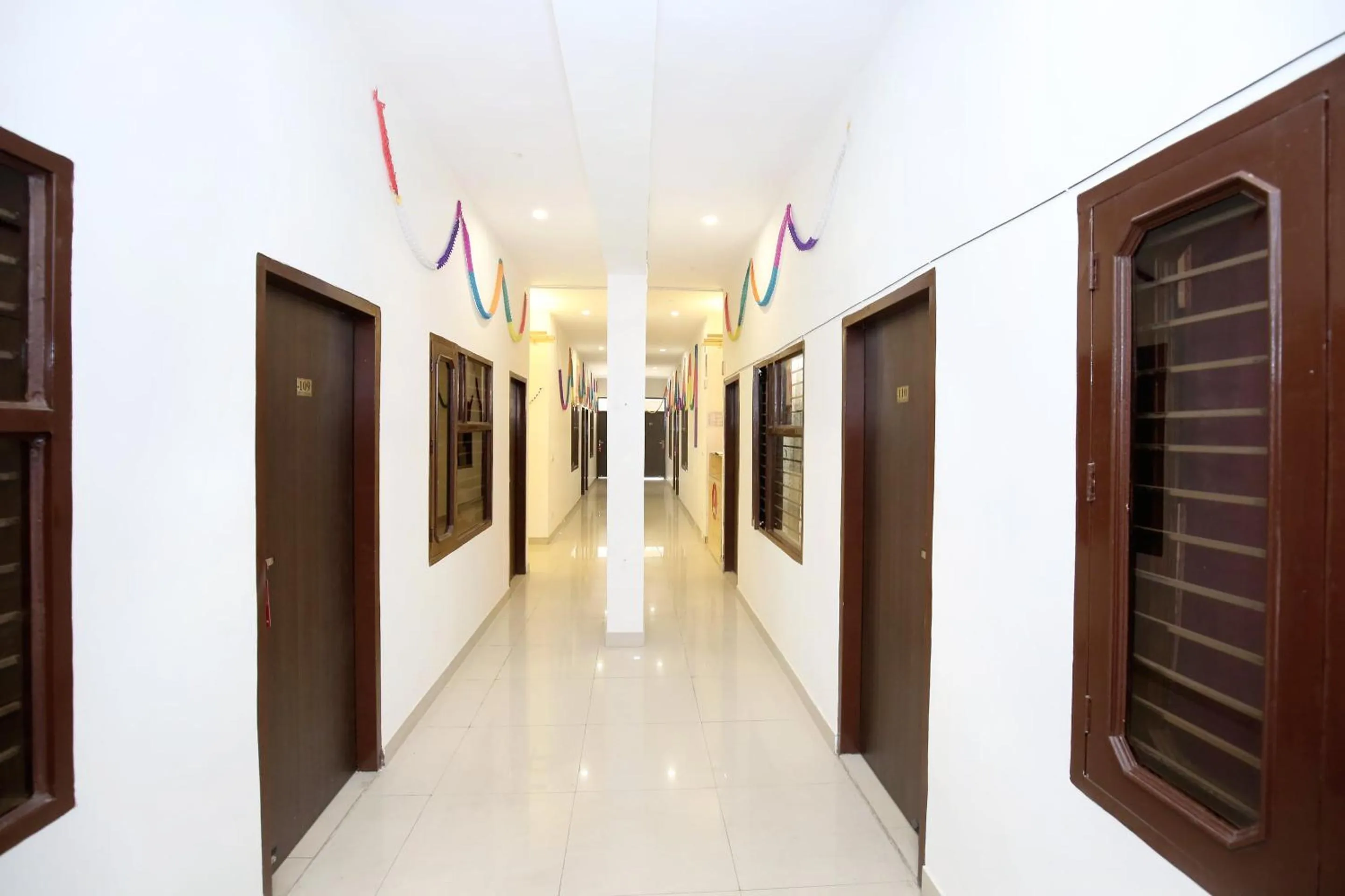 Lobby or reception in Hotel O Chandigarh