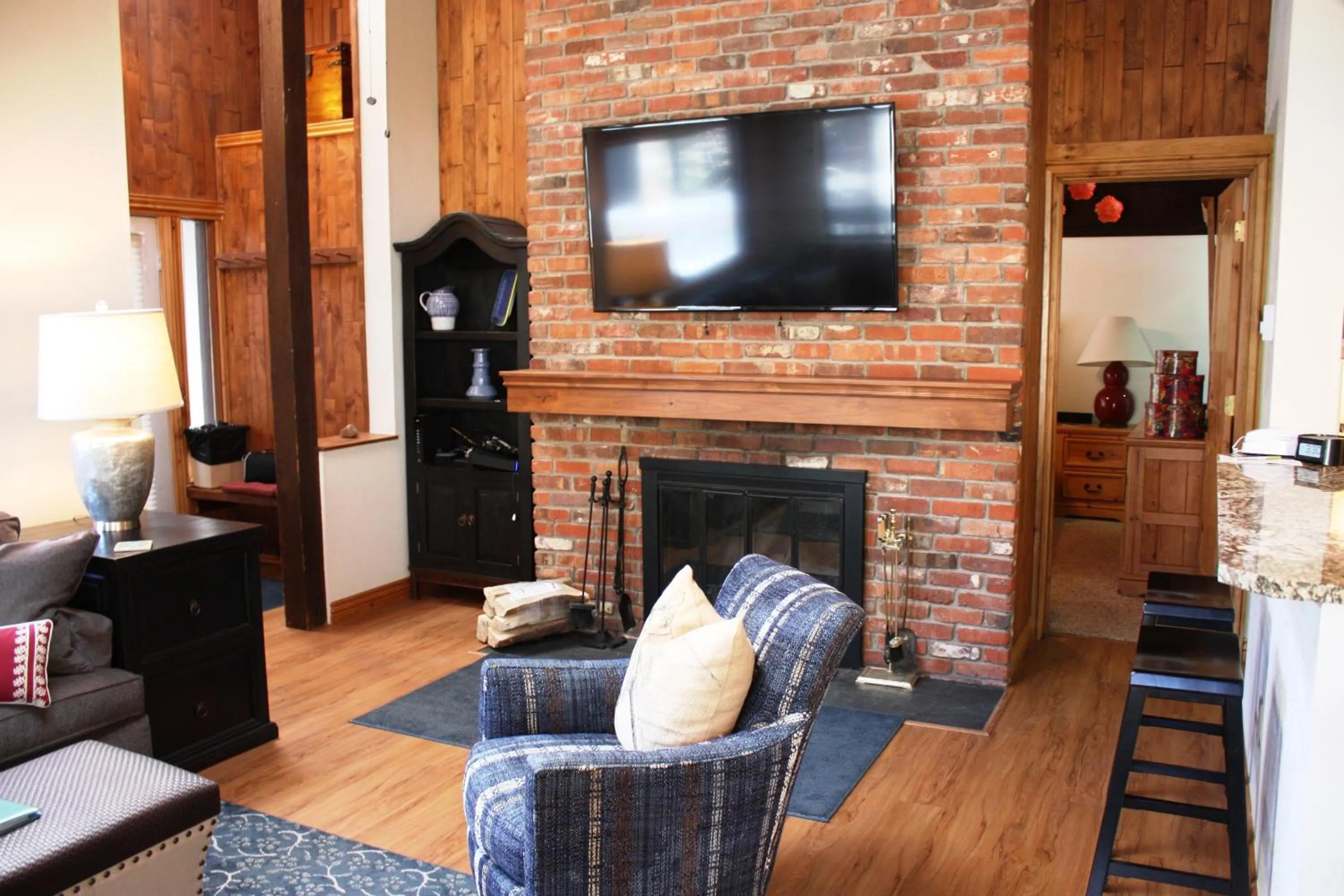 Living room in Vail Racquet Club Mountain Resort