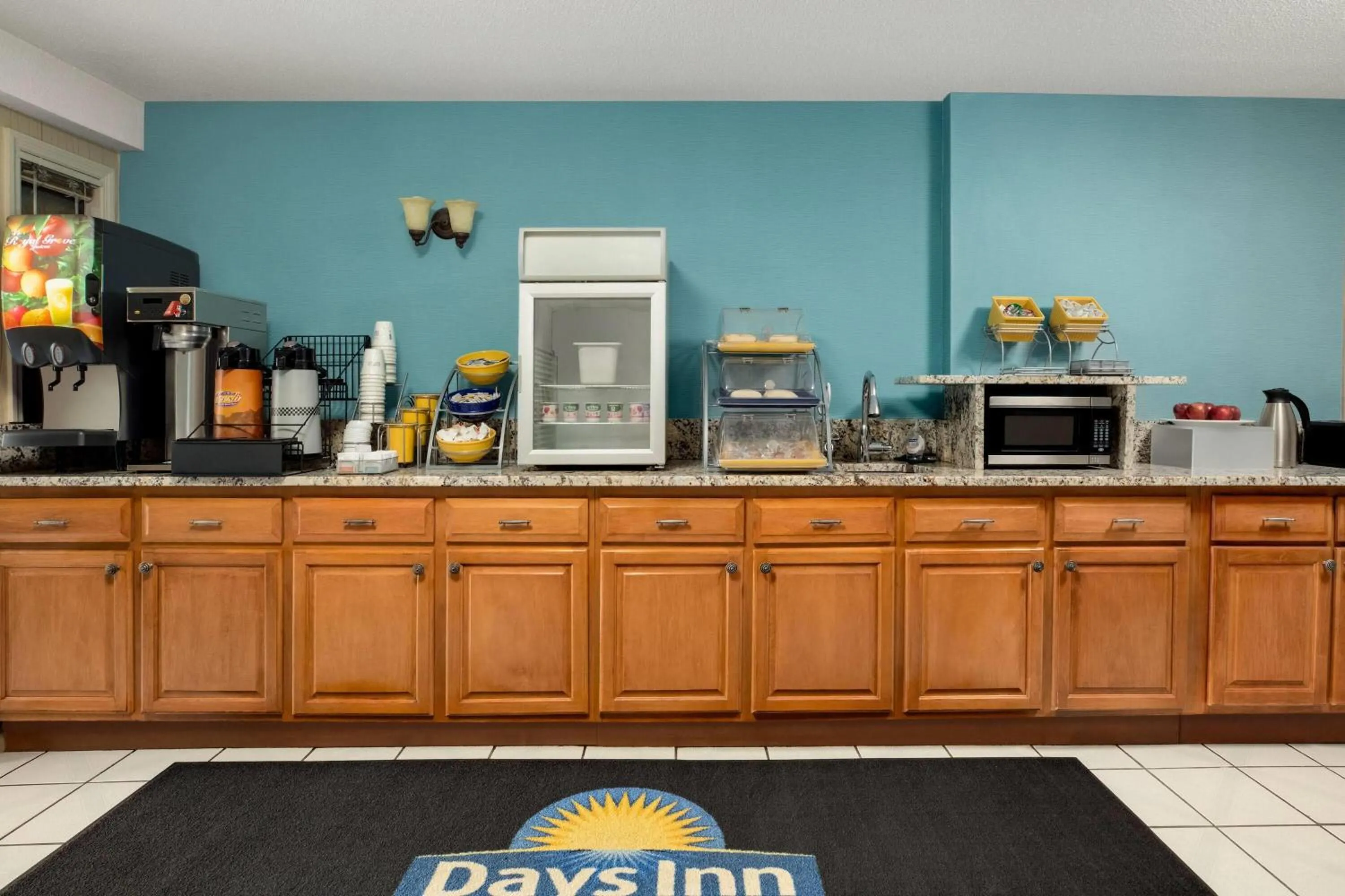 Breakfast in Days Inn by Wyndham Cartersville