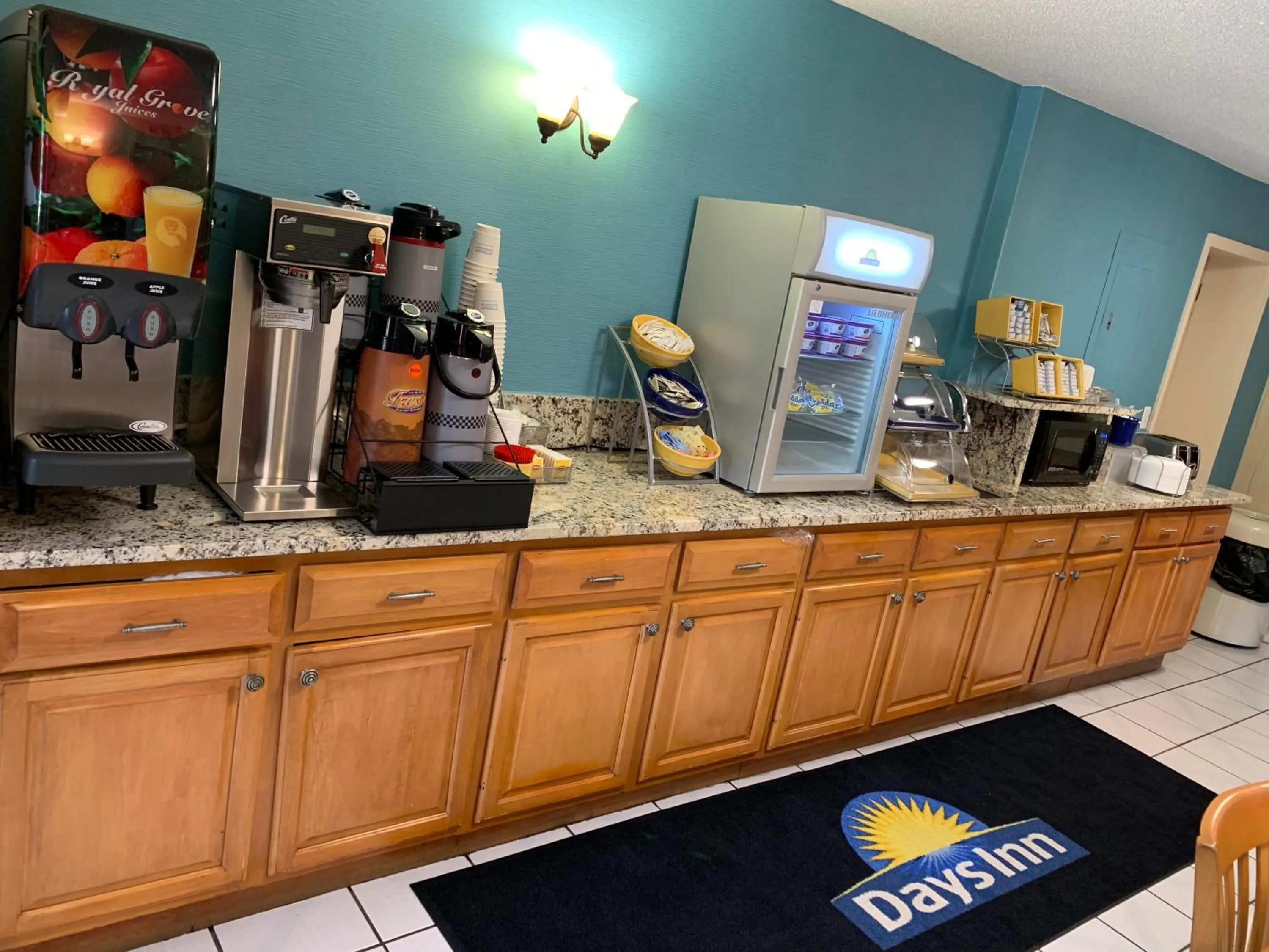 Breakfast in Days Inn by Wyndham Cartersville