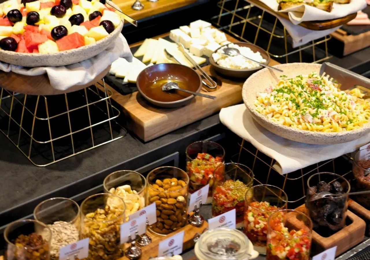 Breakfast in Oniros Residences