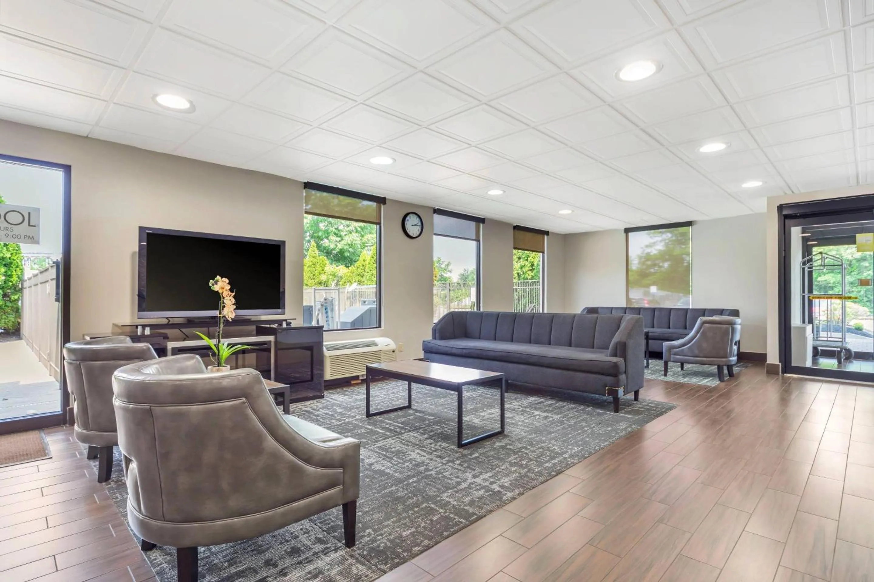 Lobby or reception in Quality Inn & Suites NJ State Capital Area