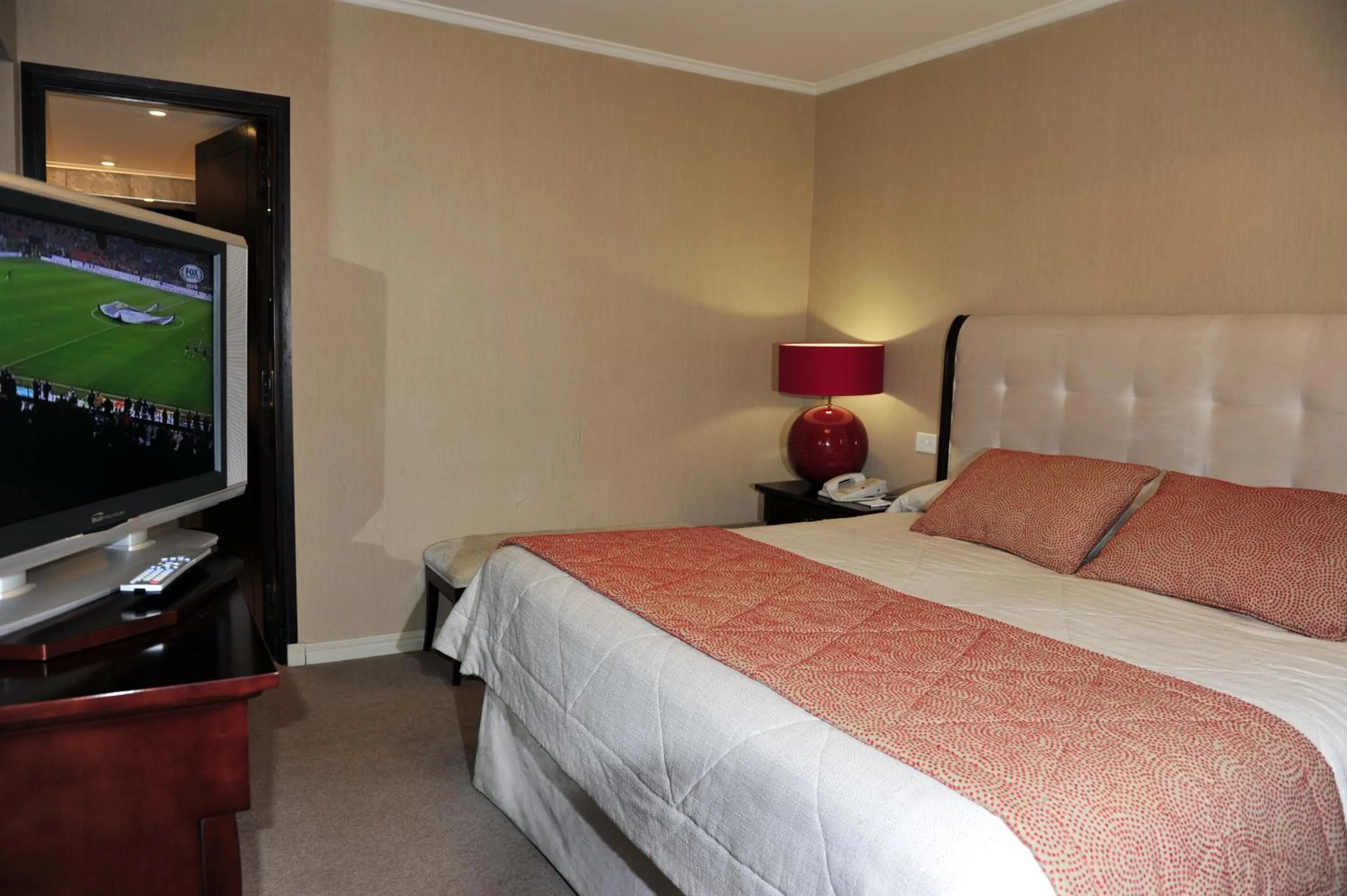 TV and multimedia, Bed in Hotel Patagonia