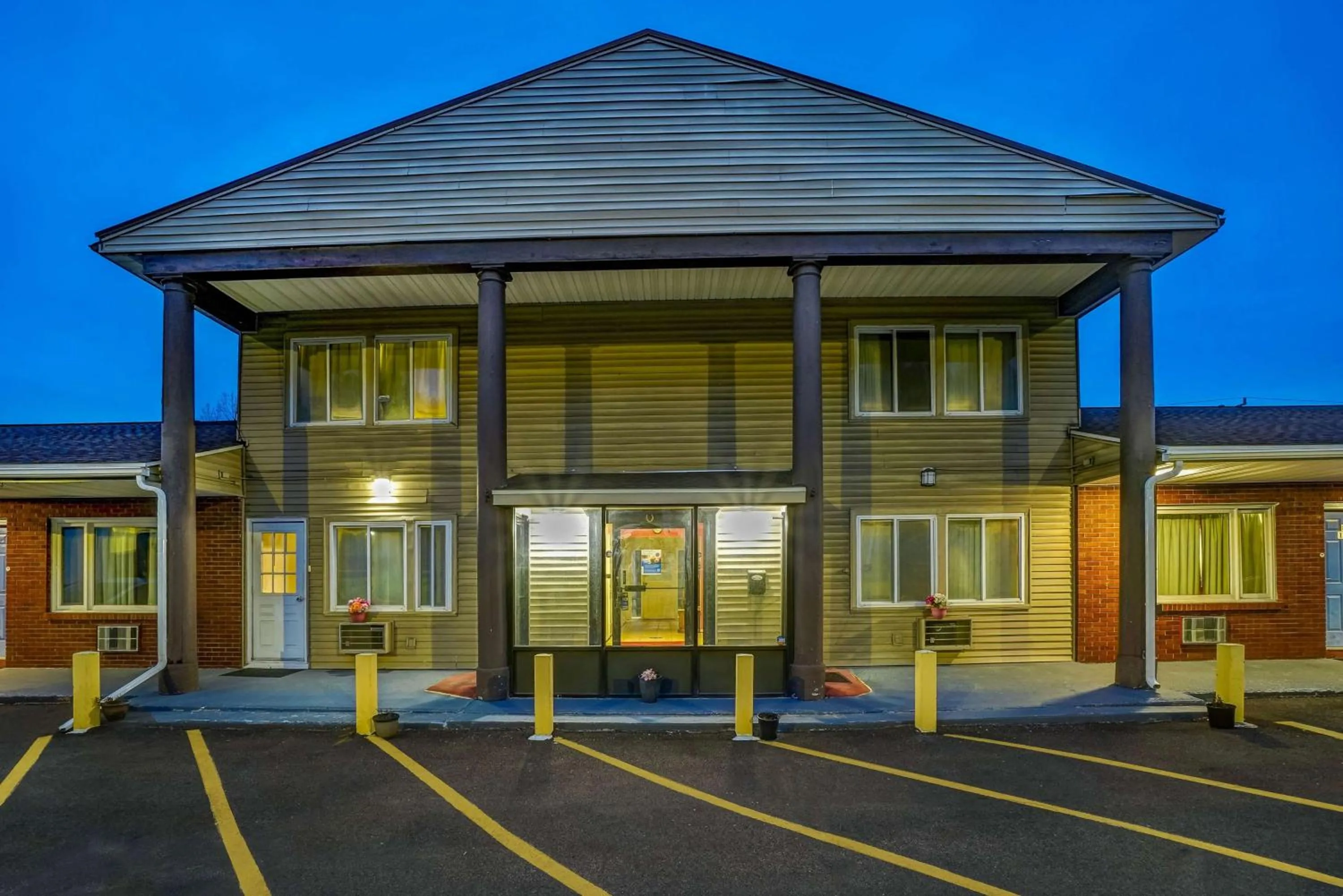 Property building in Motel 6-Ilion, NY