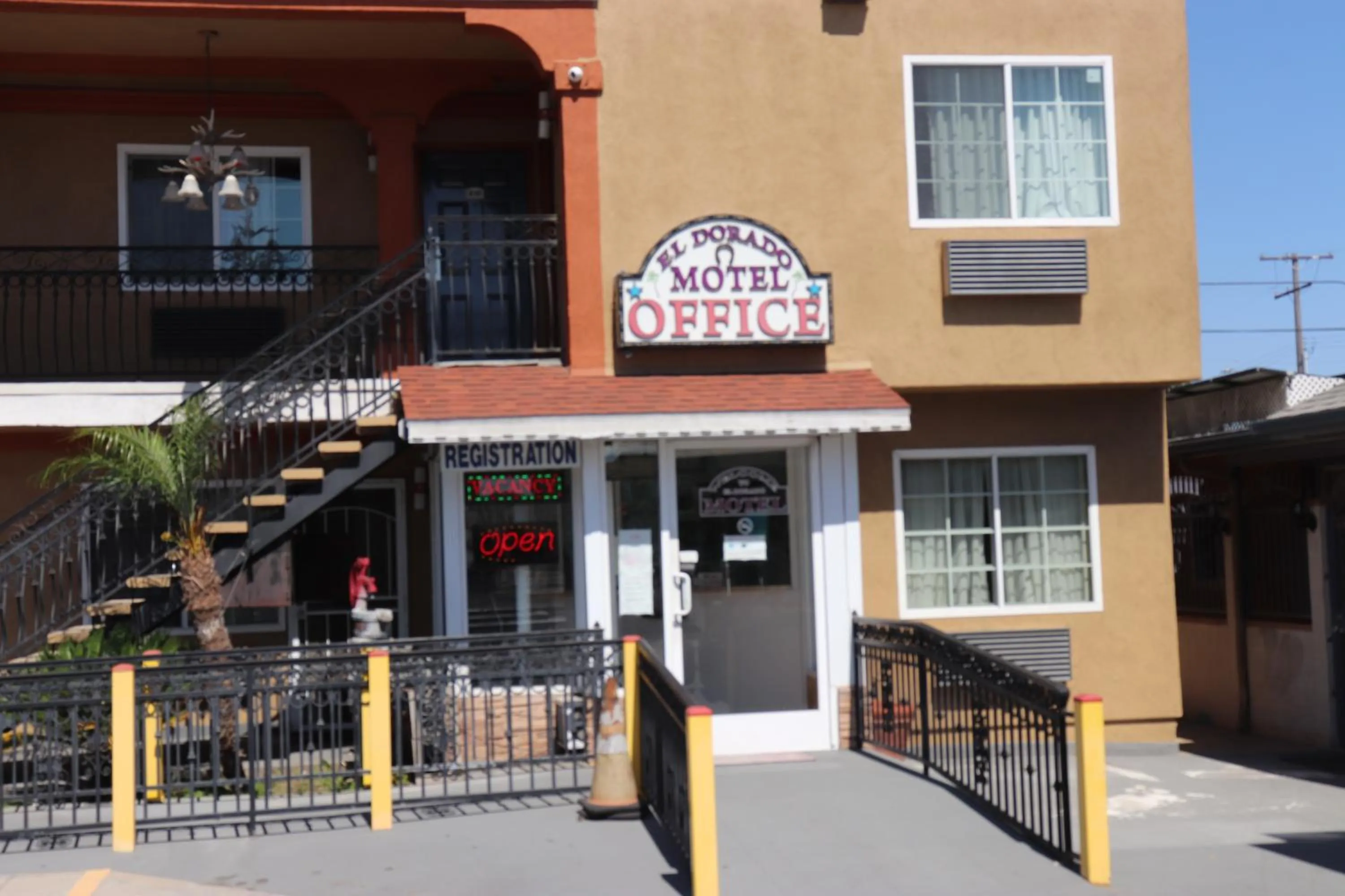 Lobby or reception in El Dorado Motel