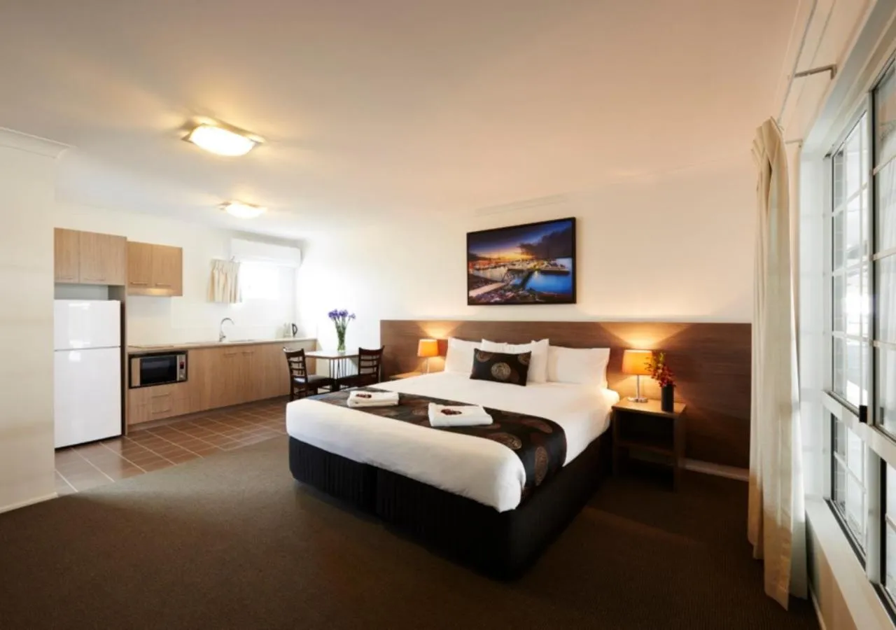 Photo of the whole room, Bed in Takalvan Motel