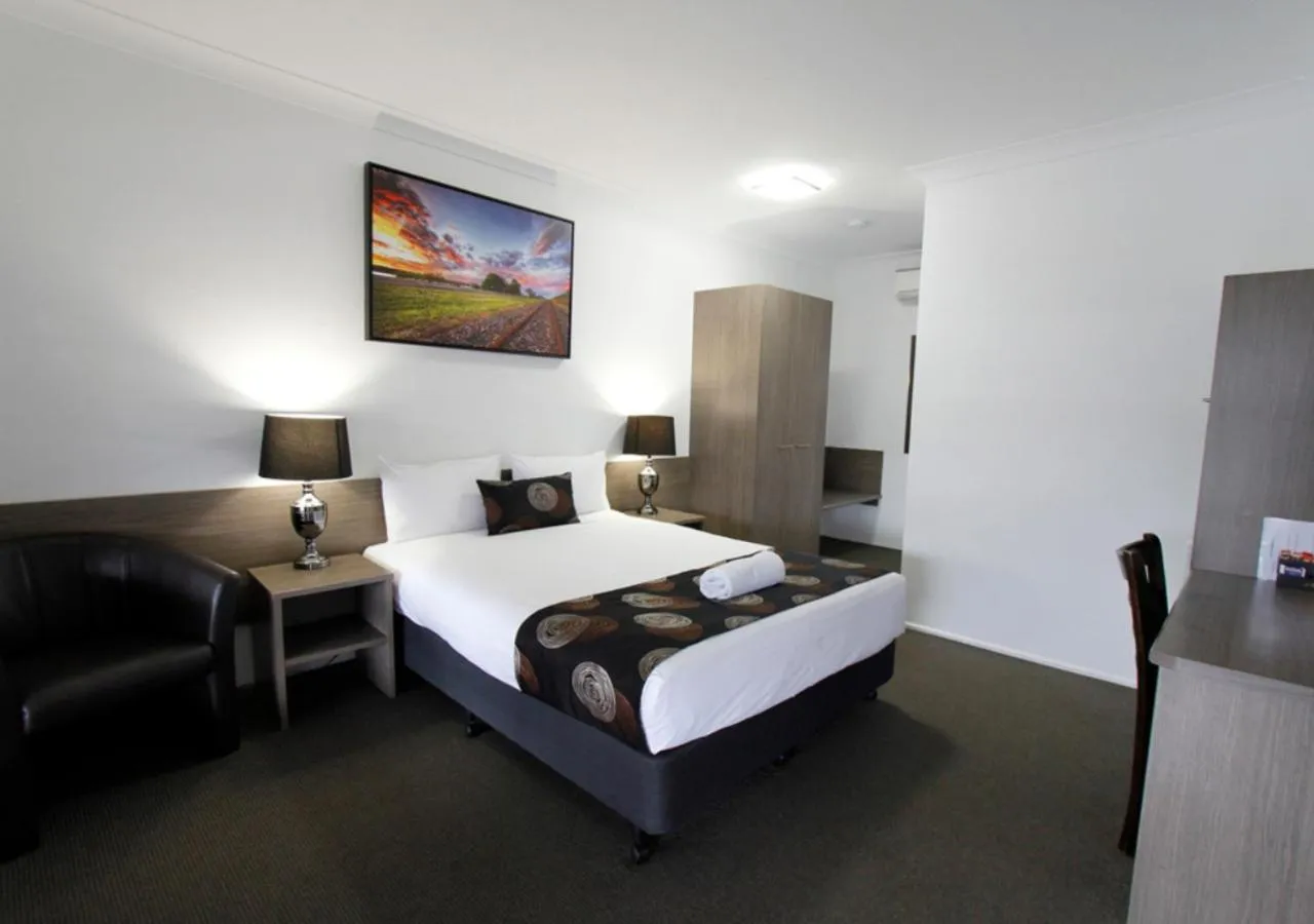 Photo of the whole room, Bed in Takalvan Motel