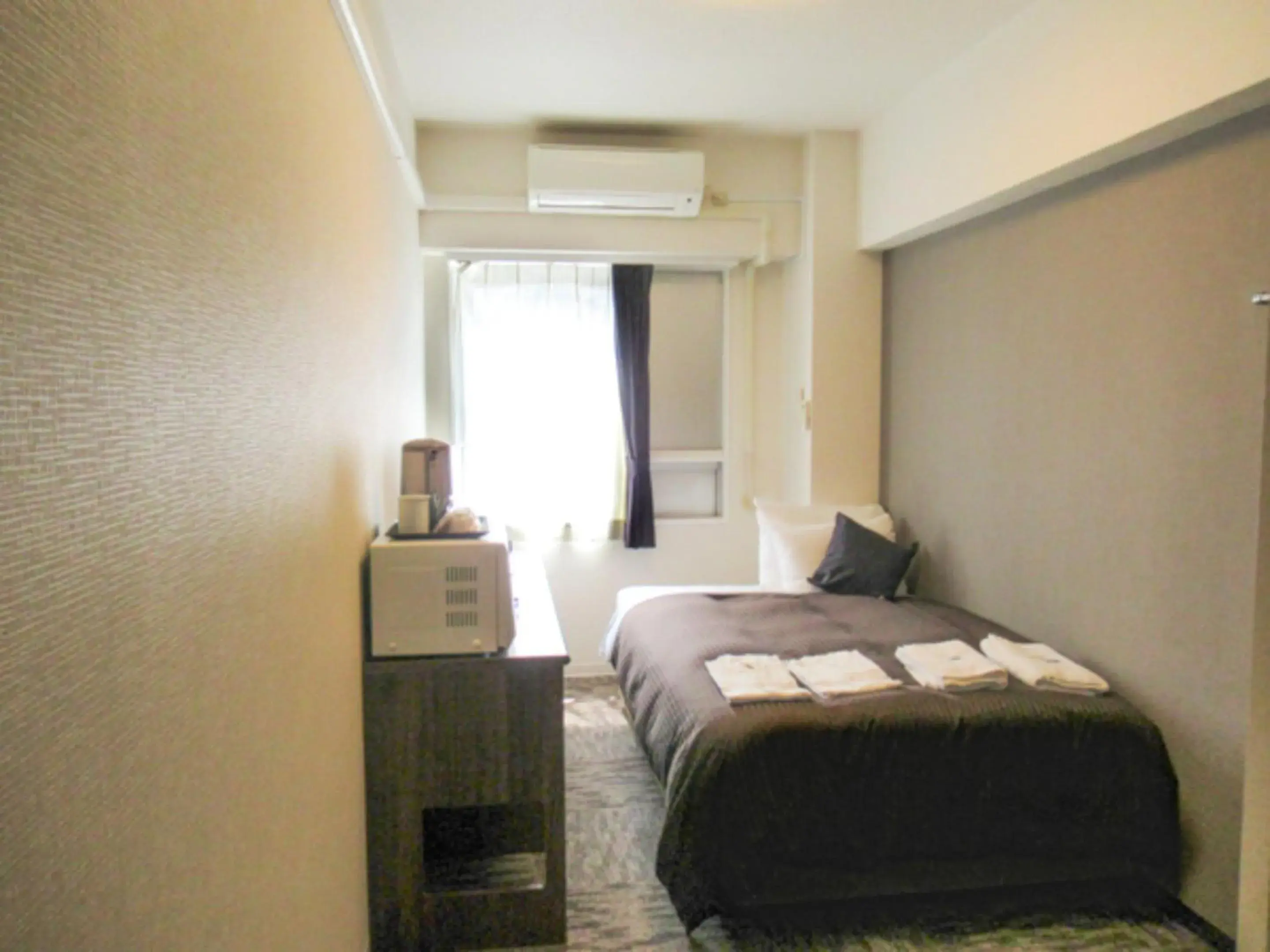 Double Room with Small Double Bed - single occupancy - Non-Smoking in HOTEL LiVEMAX BUDGET Kawasaki Ekimae Double Room with Small Double Bed - single occupancy - Non-Smoking in HOTEL LiVEMAX BUDGET Kawasaki Ekimae