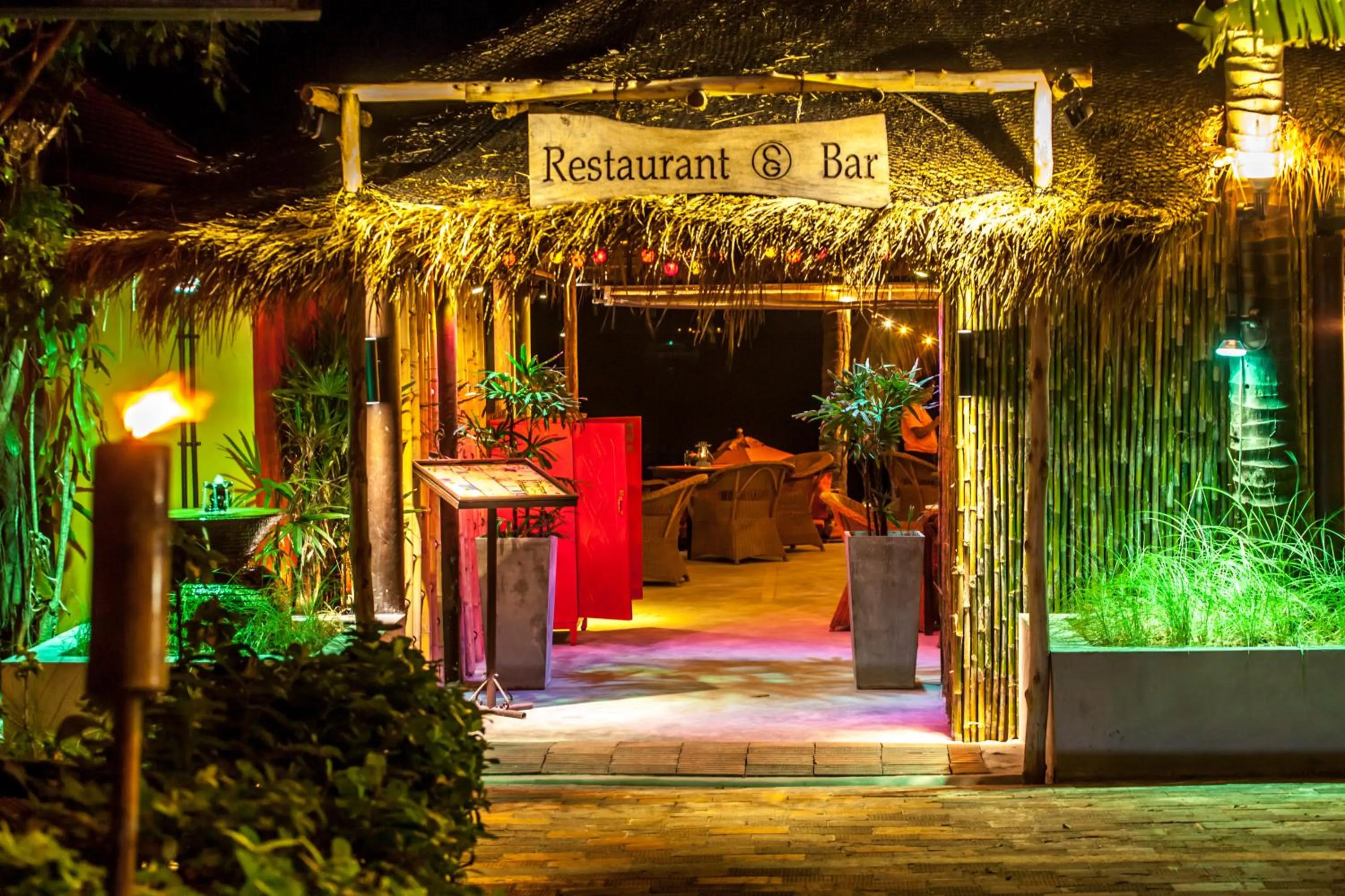 Restaurant/places to eat in Secret Garden Beach Resort