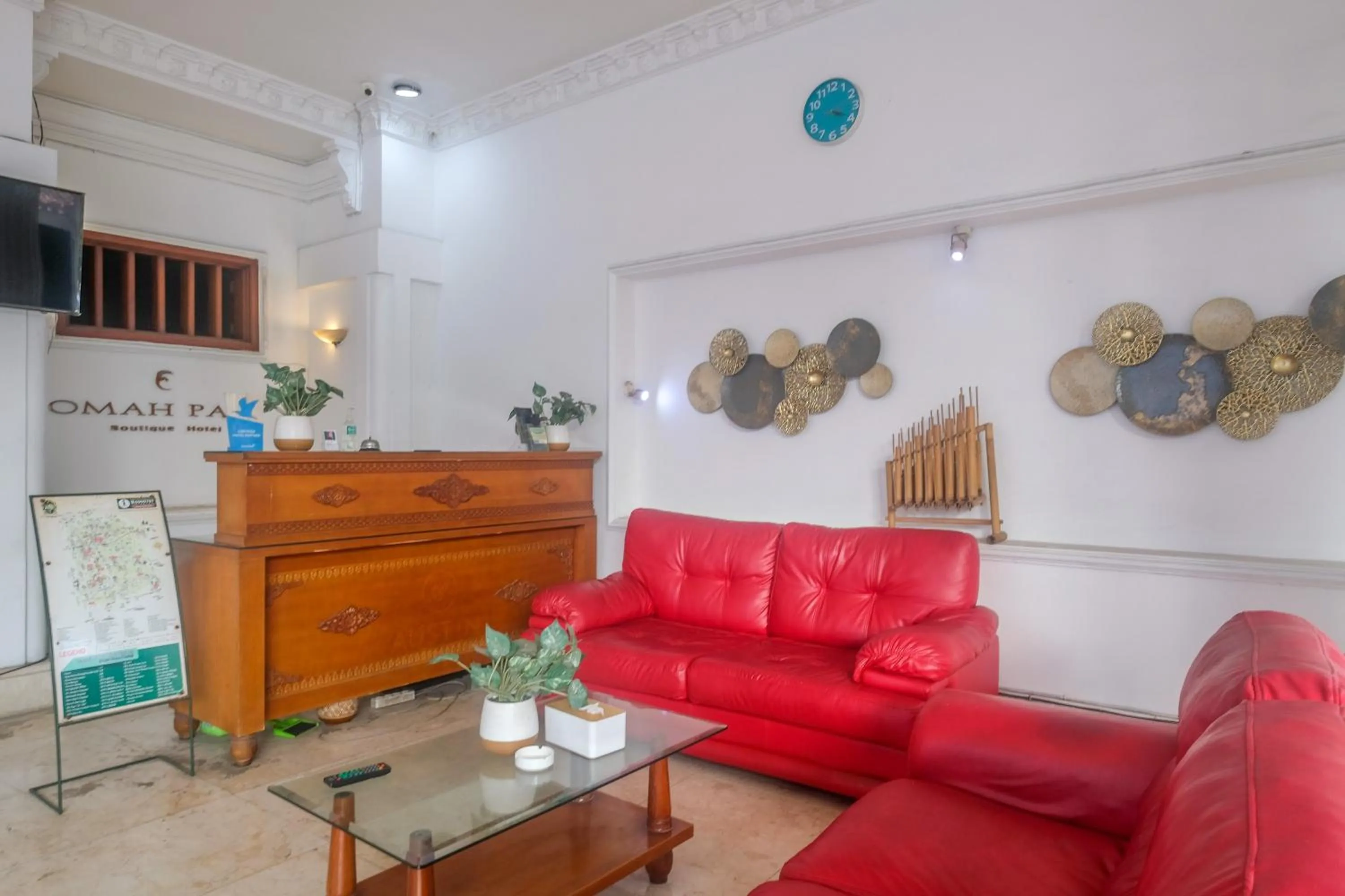 Lobby or reception in Urbanview Omah Pari Boutique Hotel