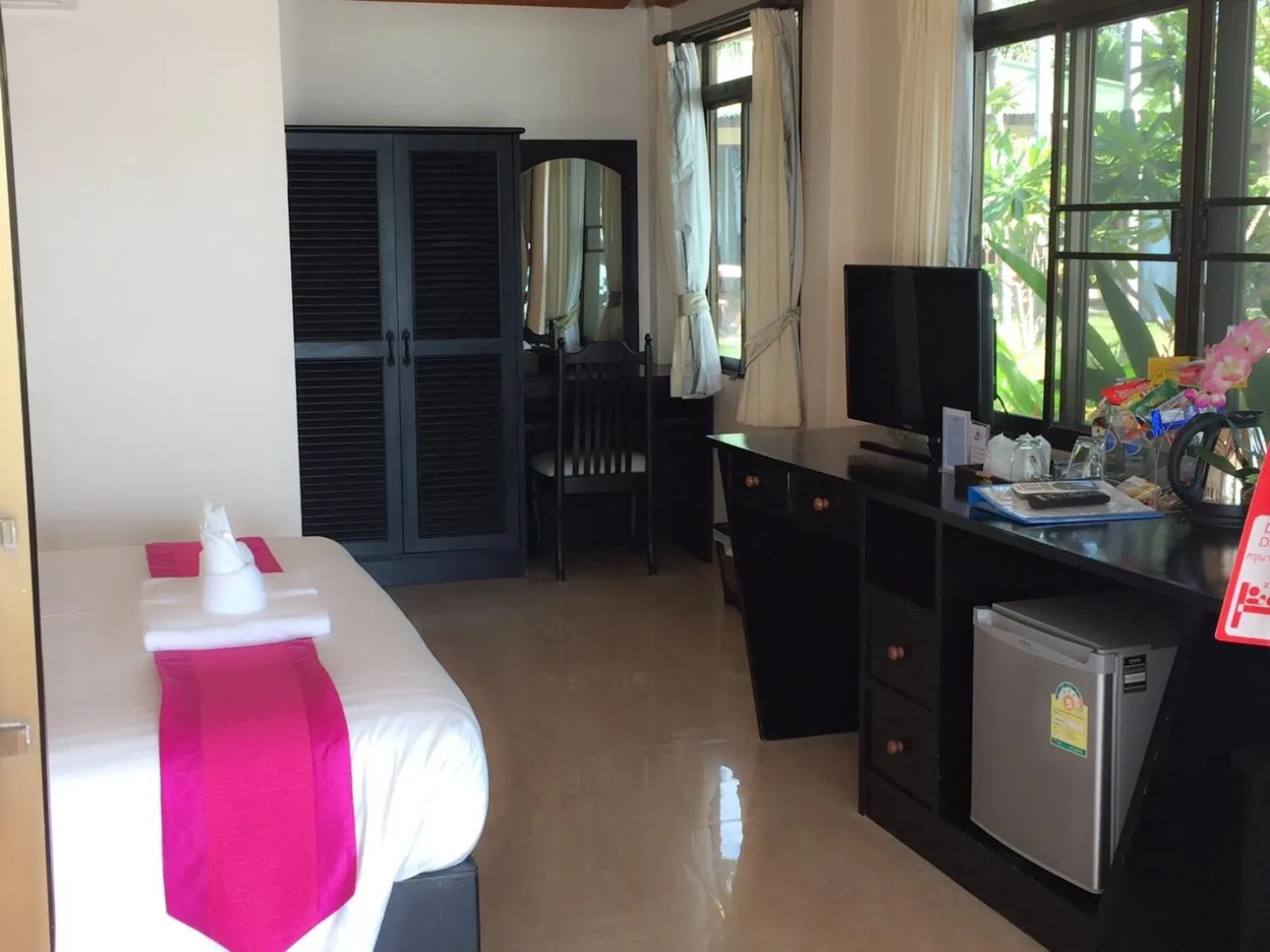 Photo of the whole room in Samui Mermaid Beachfront