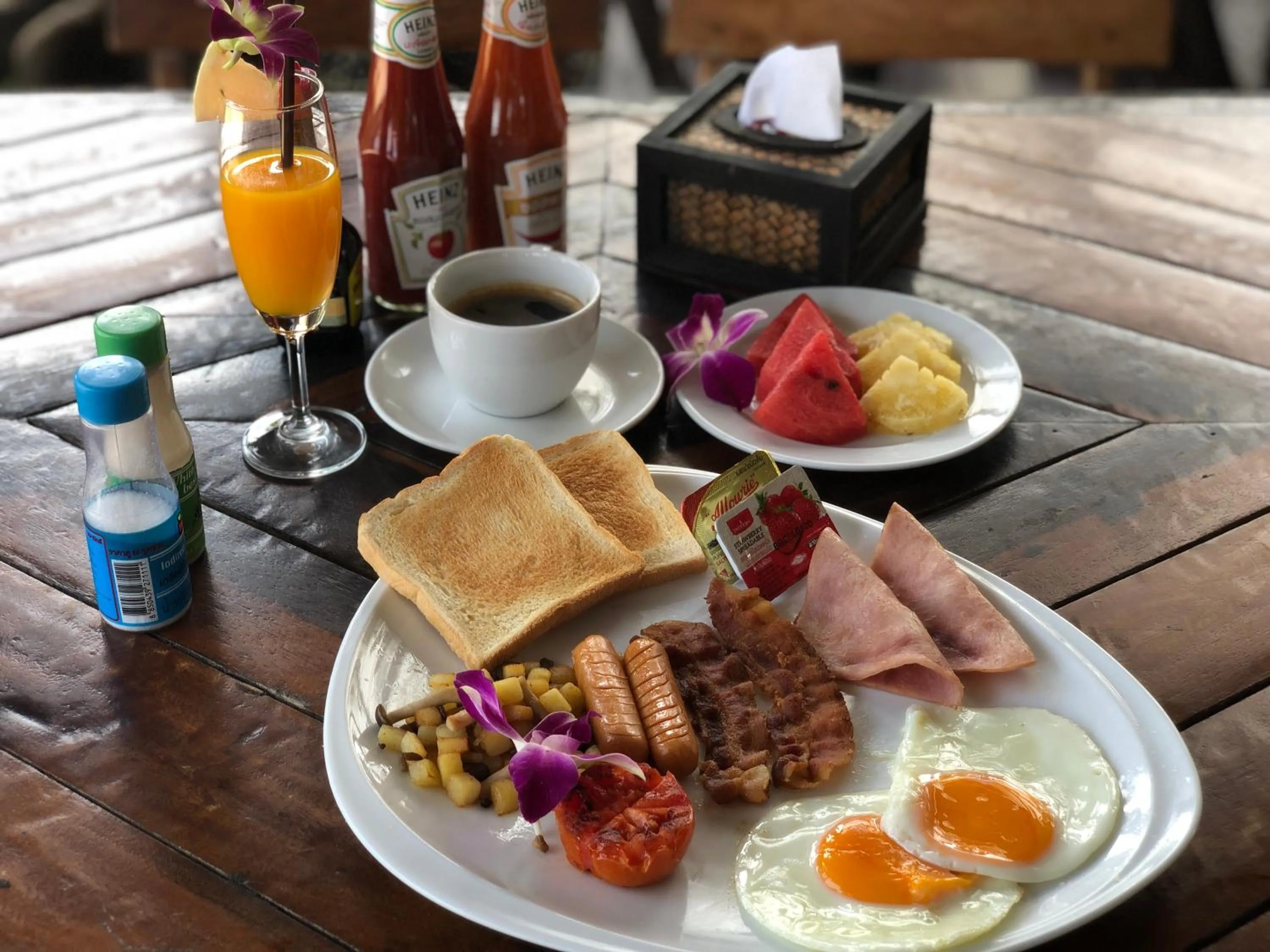 Breakfast in Samui Mermaid Beachfront