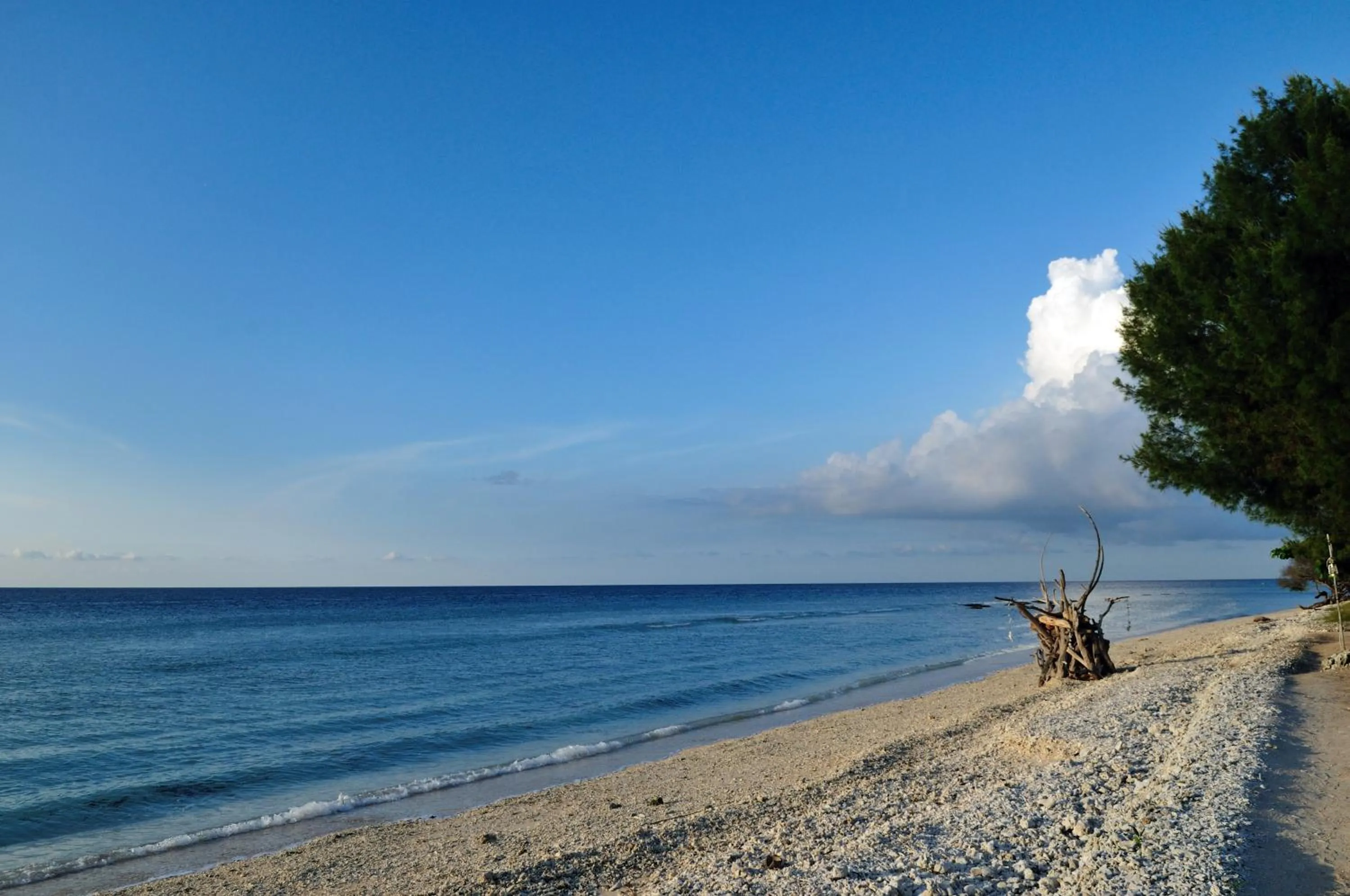 Beach in Desa Dunia Beda Resort