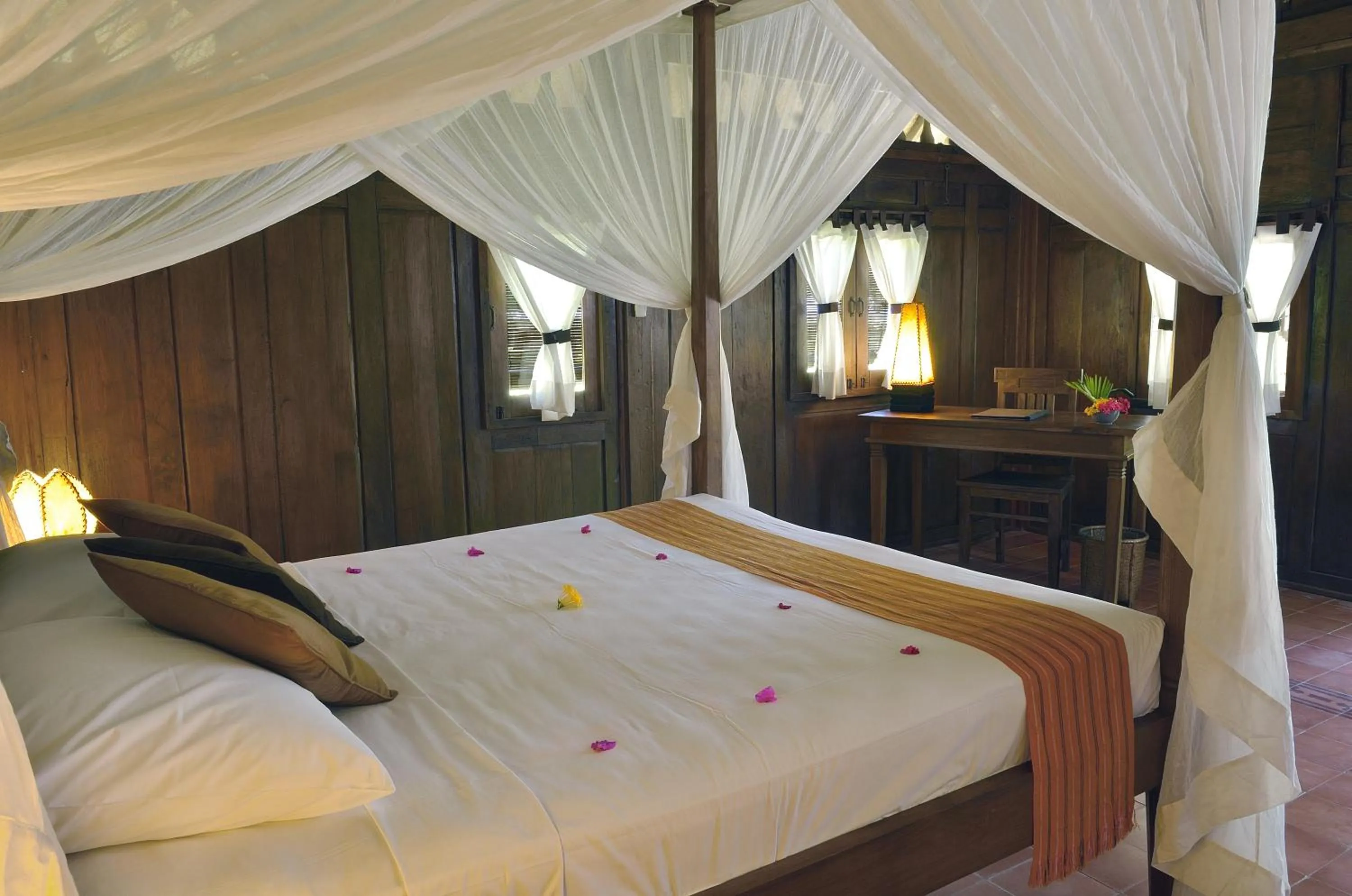 Bedroom, Bed in Desa Dunia Beda Resort