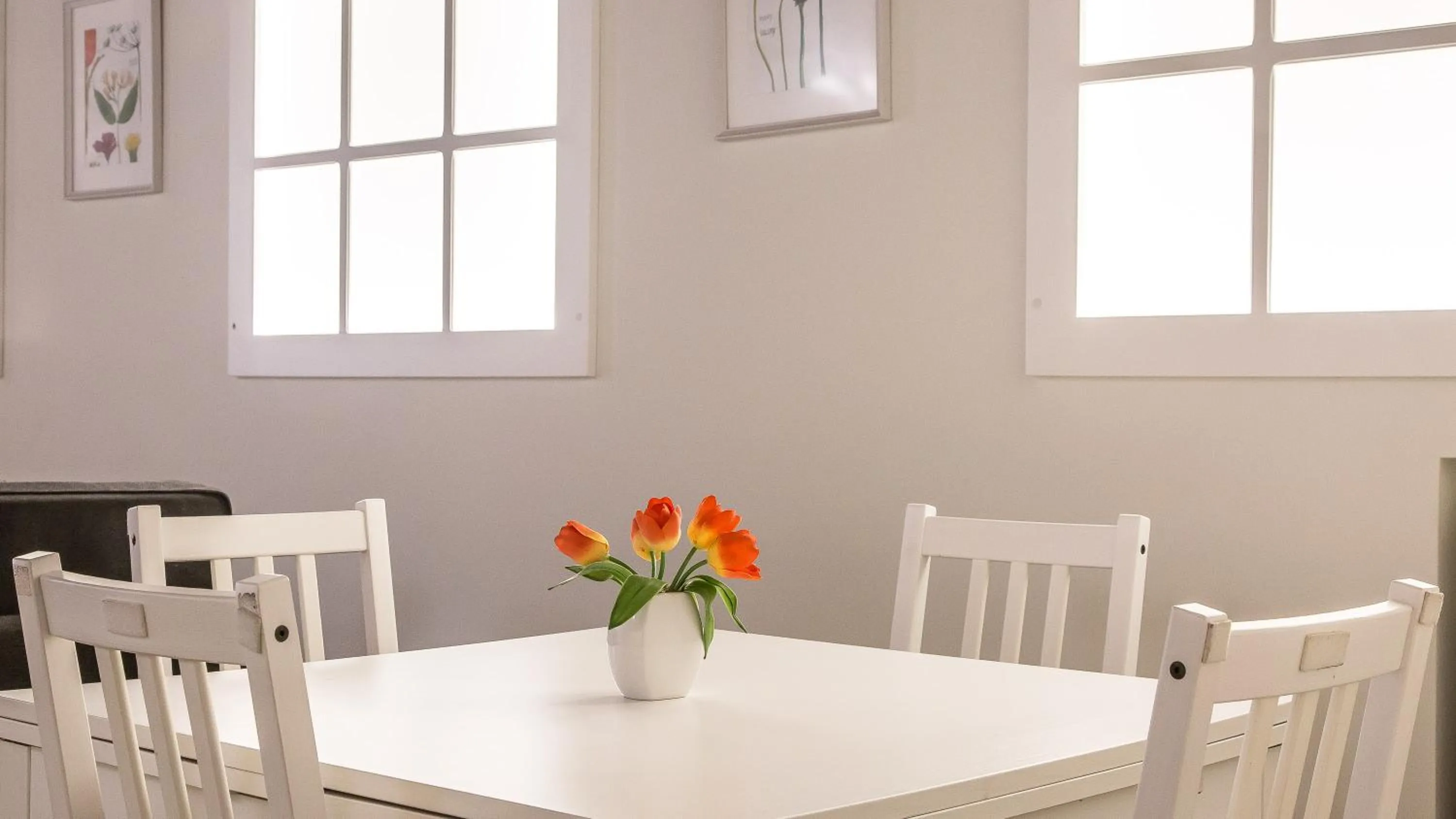 Decorative detail in Rental in Rome Trastevere White