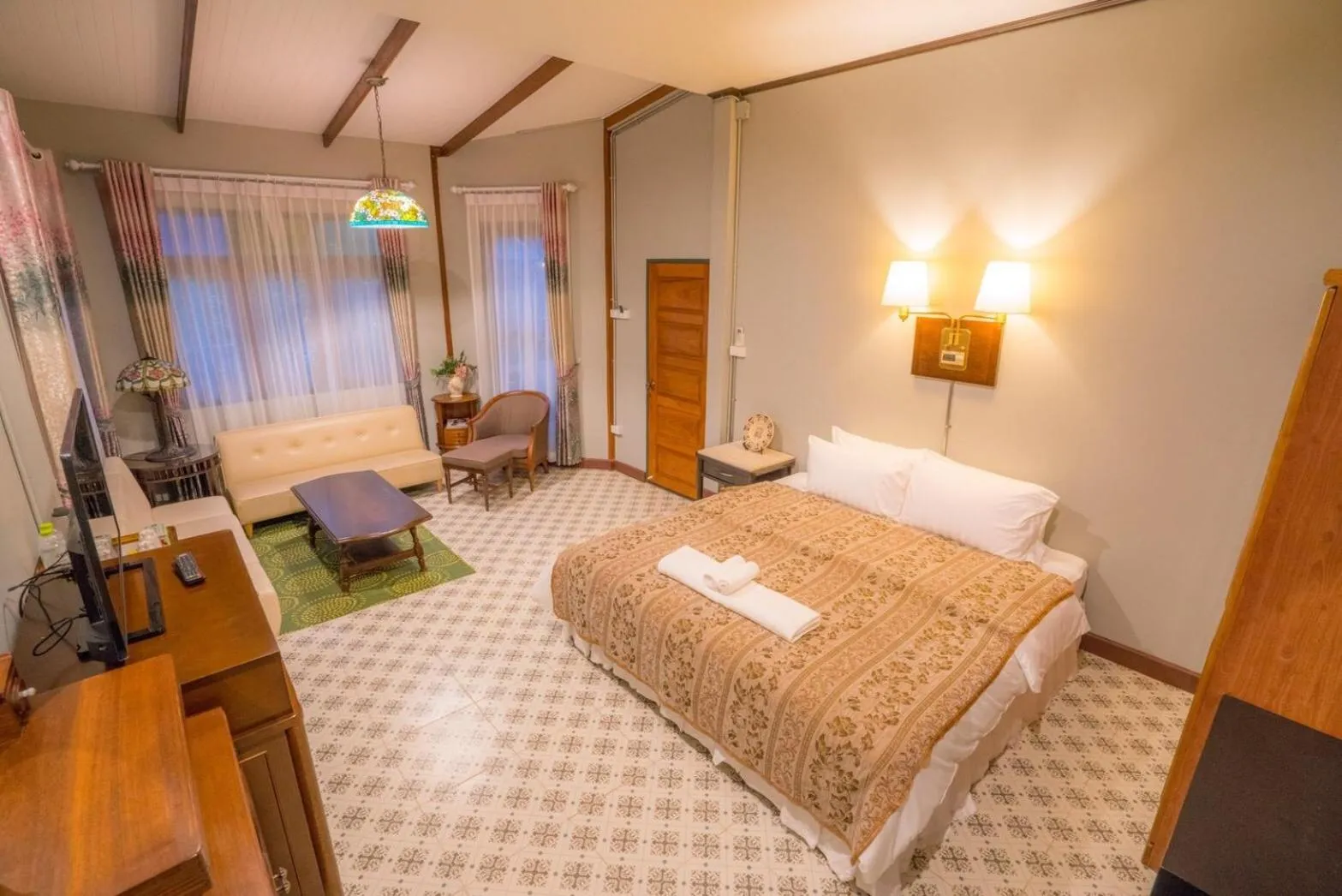 Bed in Ban Mai Vintage