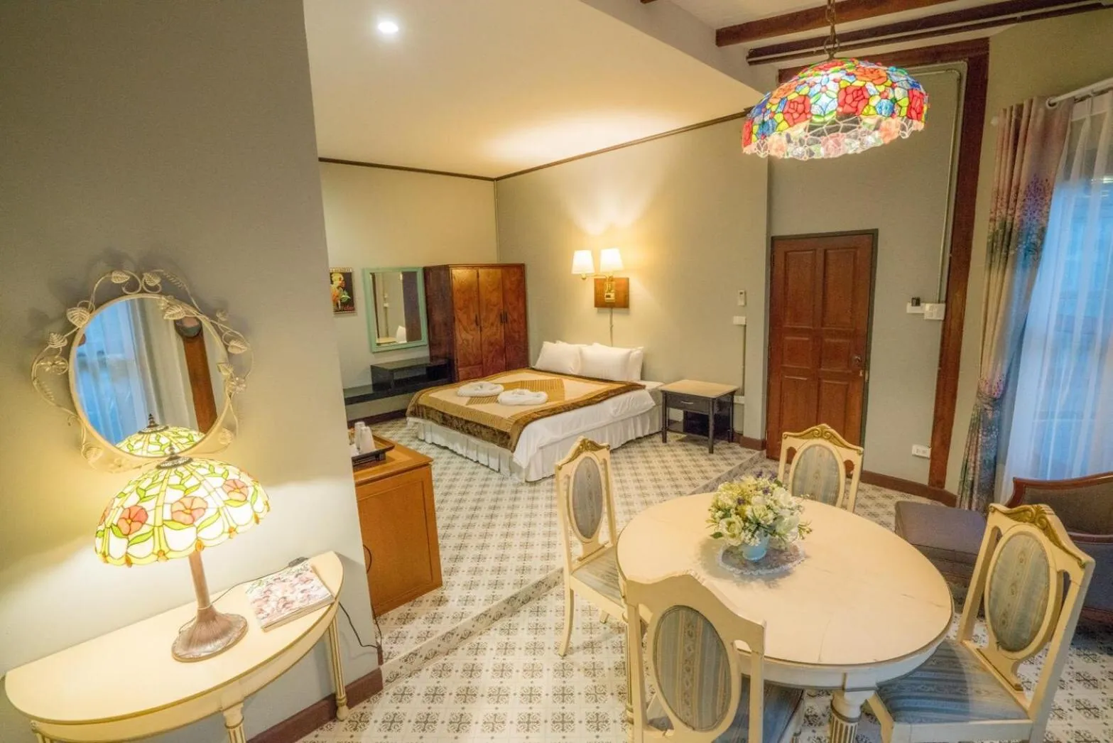 Bed in Ban Mai Vintage