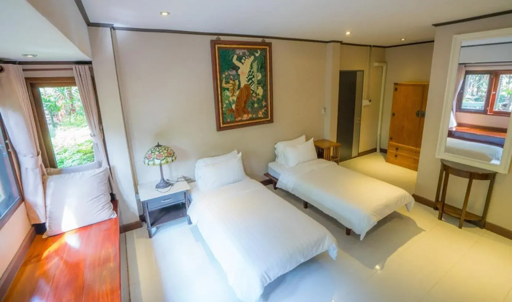 Two-Bedroom Villa in Ban Mai Vintage Two-Bedroom Villa in Ban Mai Vintage