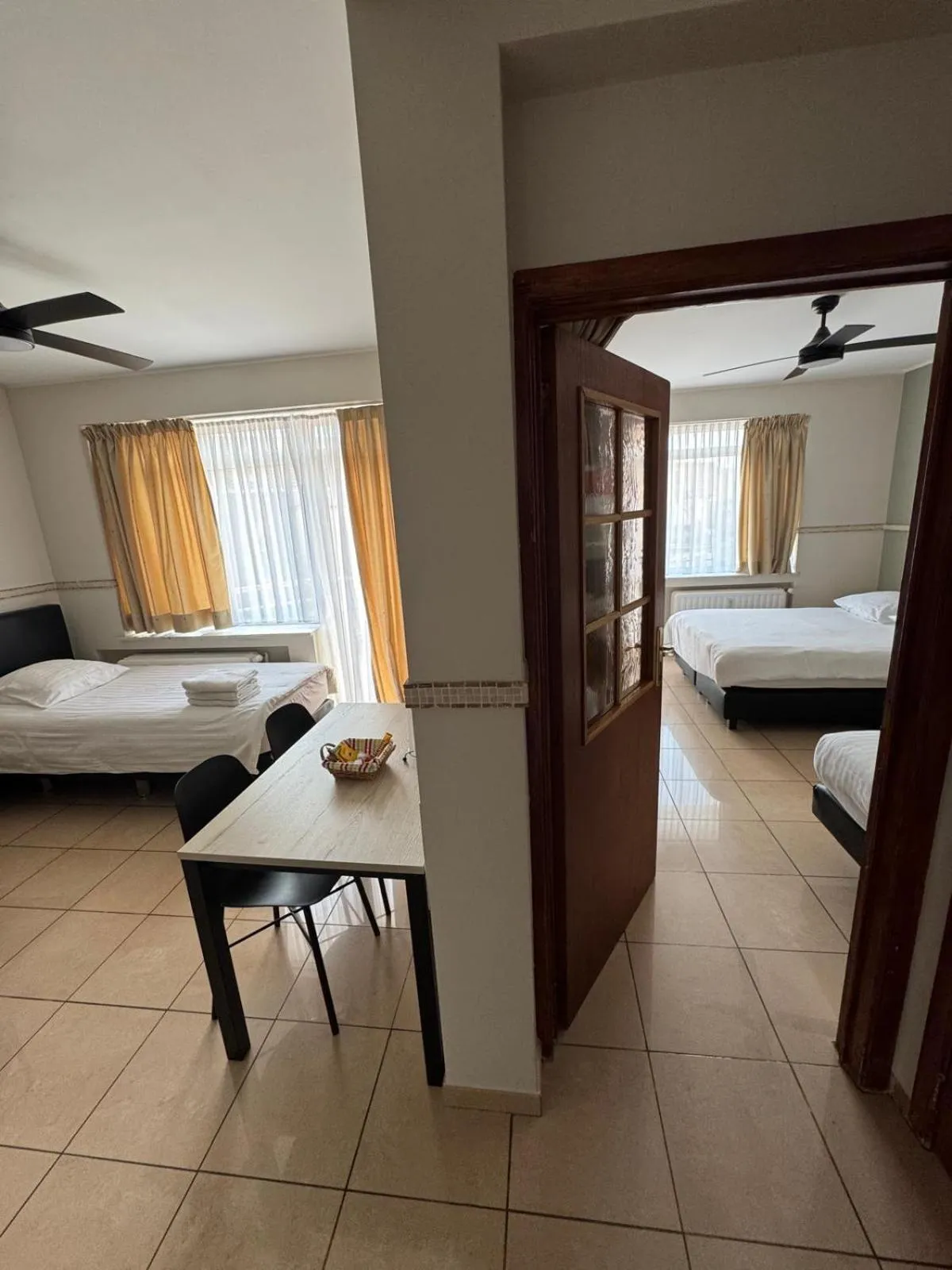 Bed in Aparthotel Résidence Bara Midi