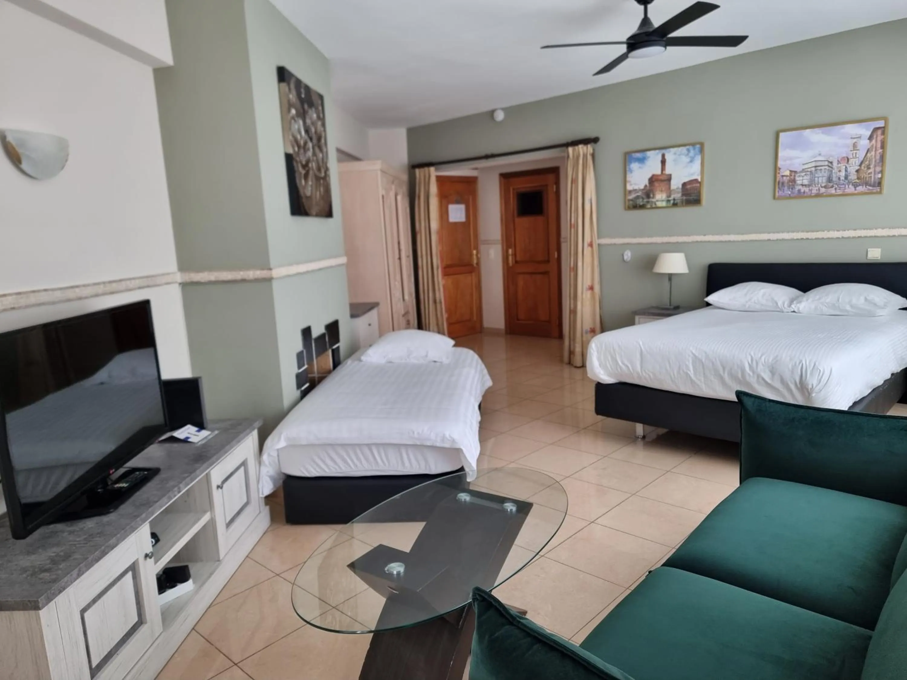 Photo of the whole room, Bed in Aparthotel Résidence Bara Midi