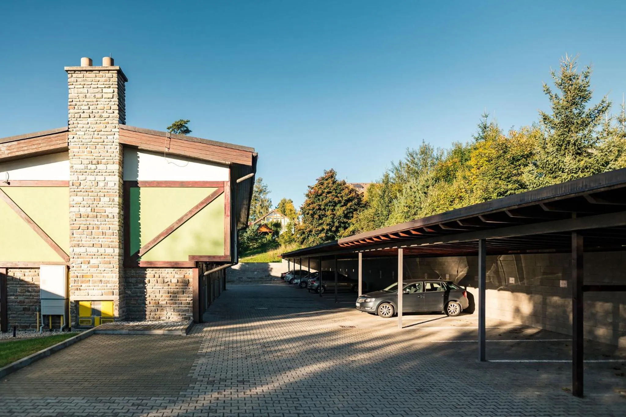 Parking in Apartmanovy dom Familia Smokovec