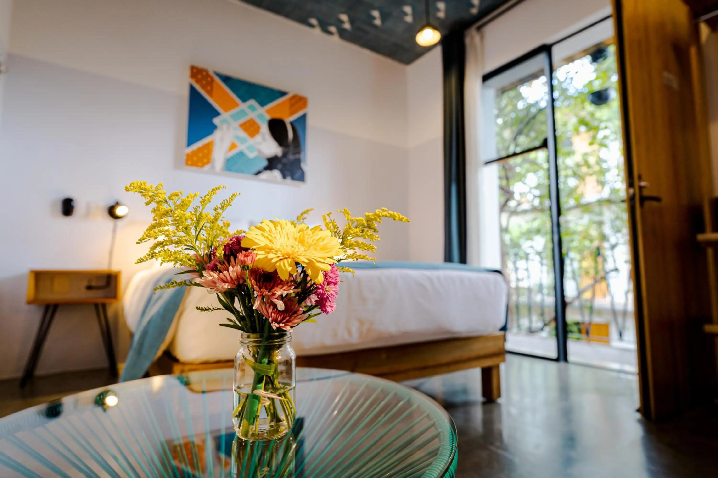 View (from property/room), Bed in Hotel con Corazón Oaxaca