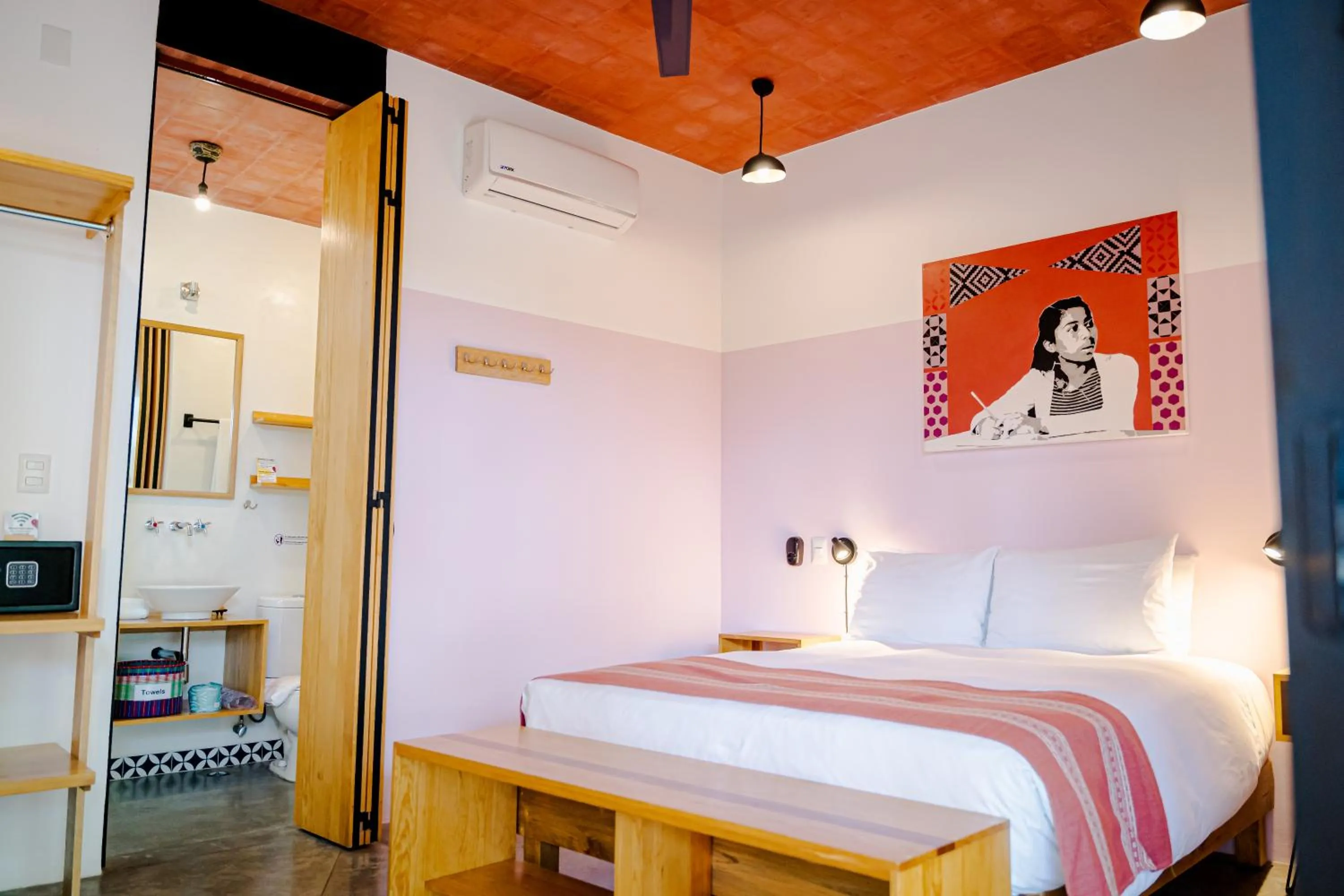 Bathroom, Bed in Hotel con Corazón Oaxaca