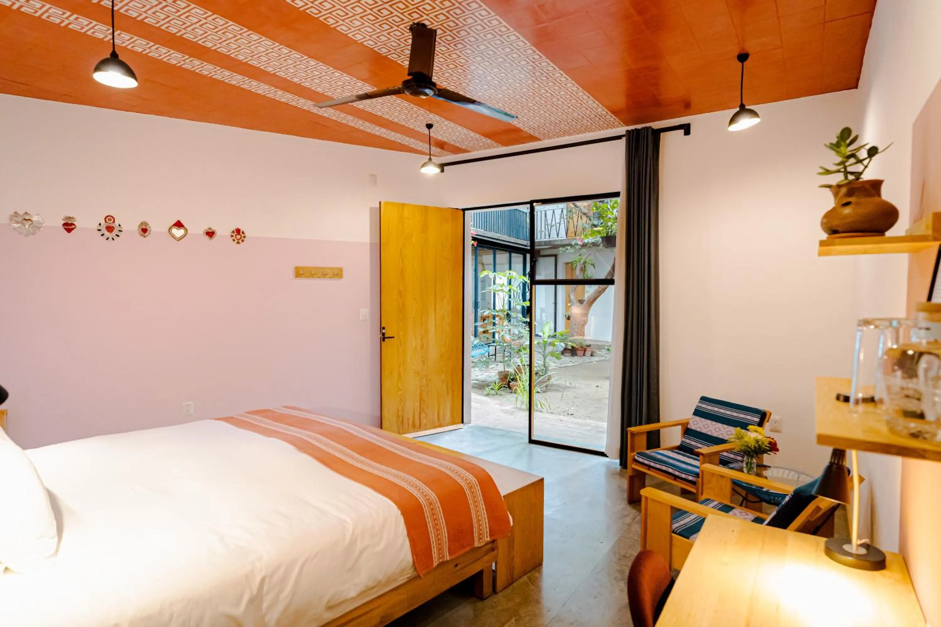 Patio, Bed in Hotel con Corazón Oaxaca